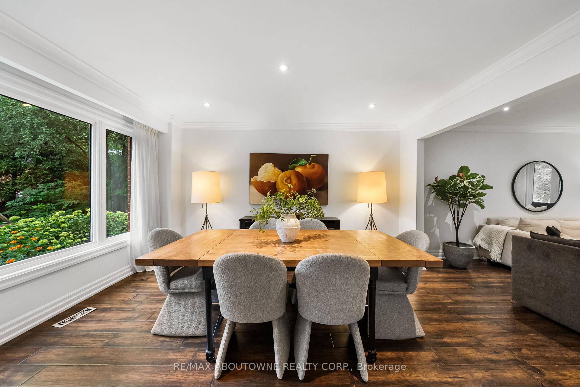 Photo 11 of 470 Carlton Drive, Oakville, Ford — HOMEH