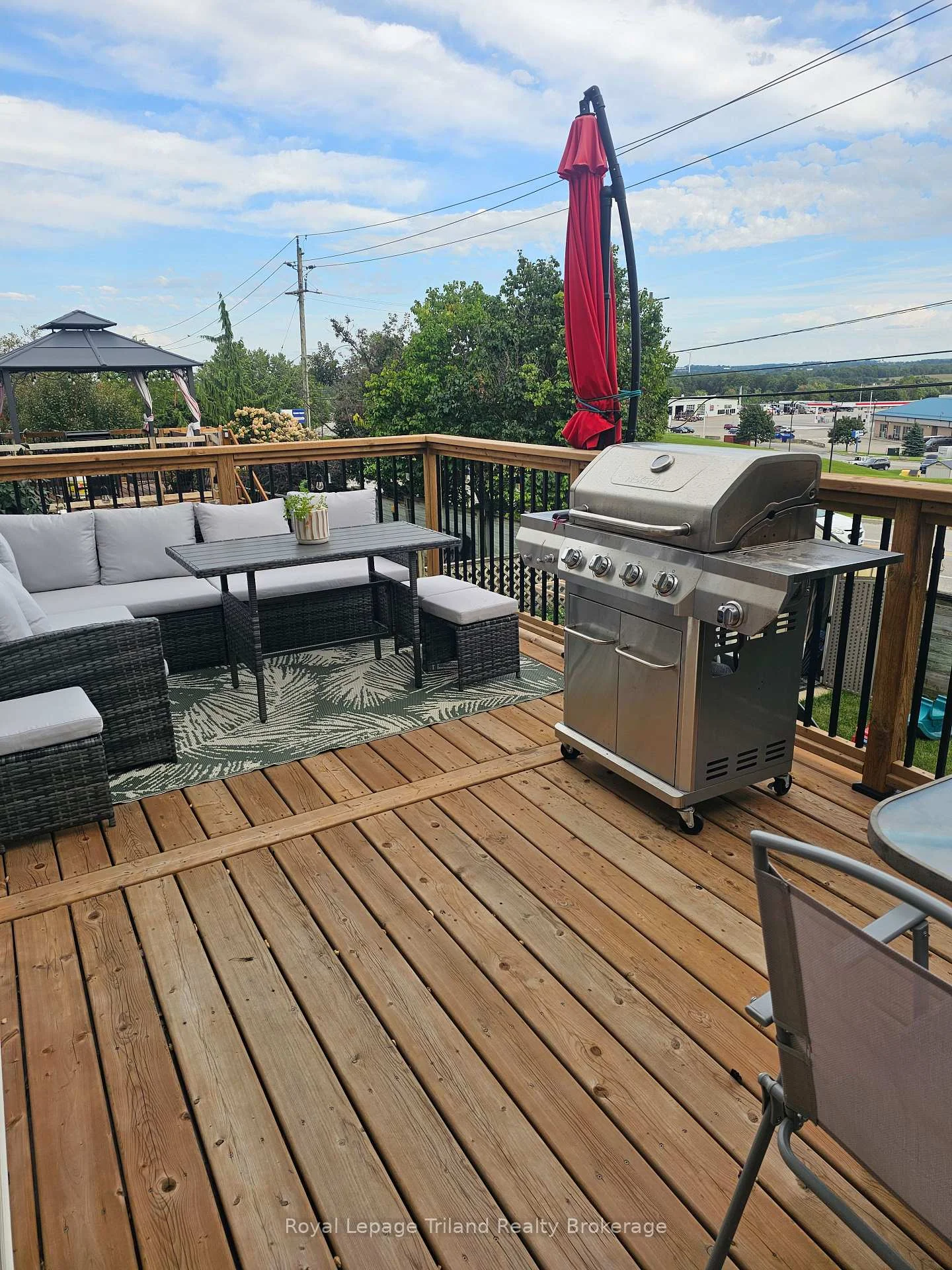 Photo 4 of 847 Hunters Gate Crescent, Woodstock, Woodstock - South — HOMEH
