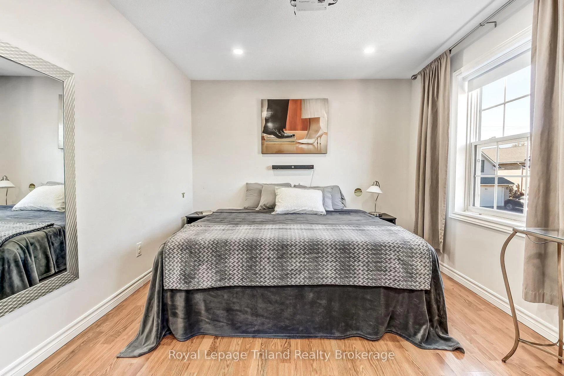 Photo 19 of 847 Hunters Gate Crescent, Woodstock, Woodstock - South — HOMEH