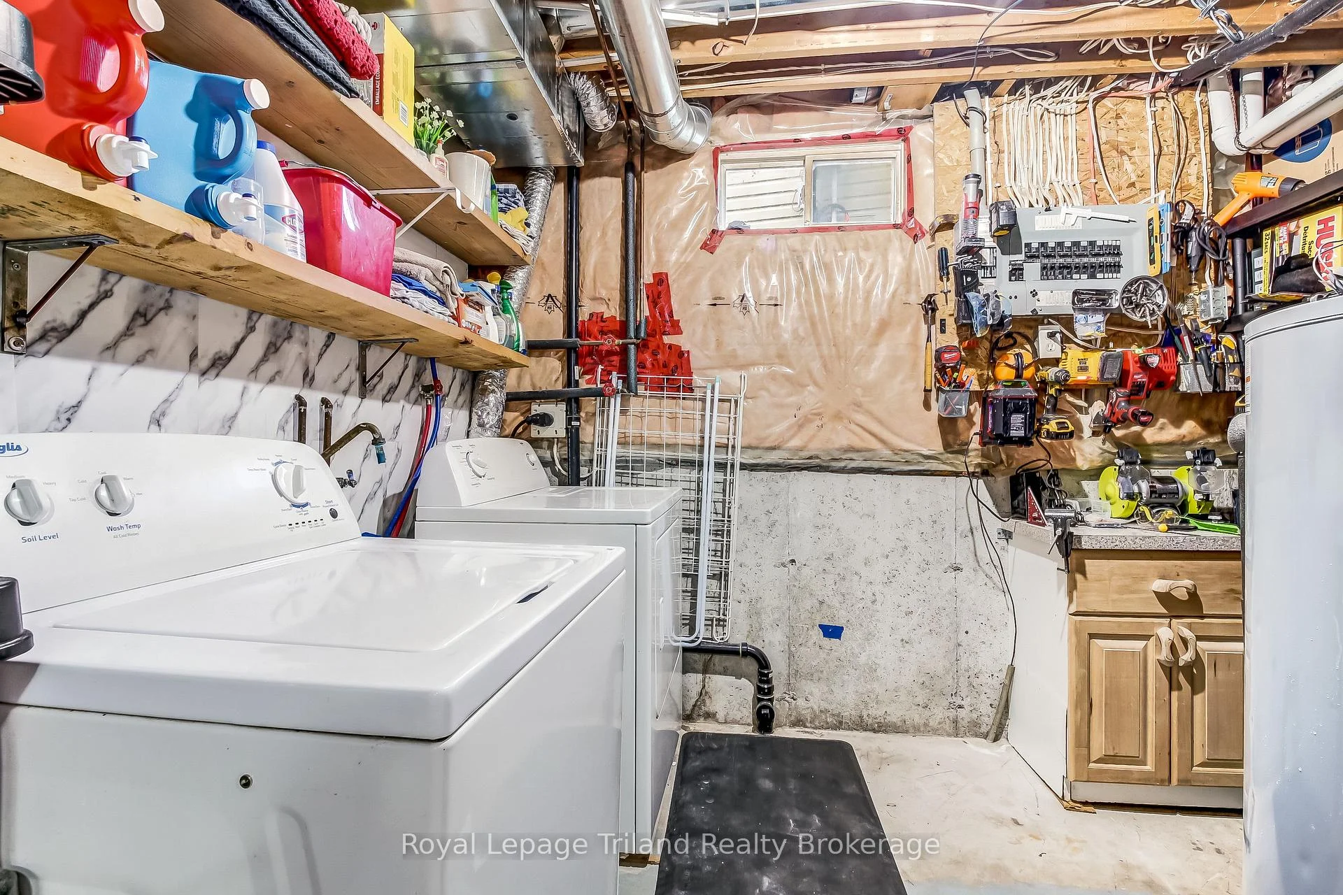 Photo 26 of 847 Hunters Gate Crescent, Woodstock, Woodstock - South — HOMEH
