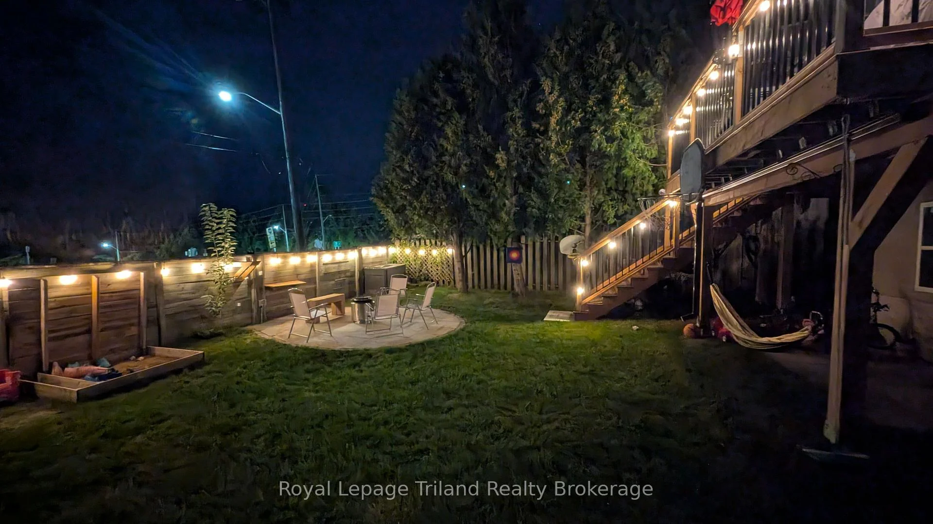 Photo 31 of 847 Hunters Gate Crescent, Woodstock, Woodstock - South — HOMEH