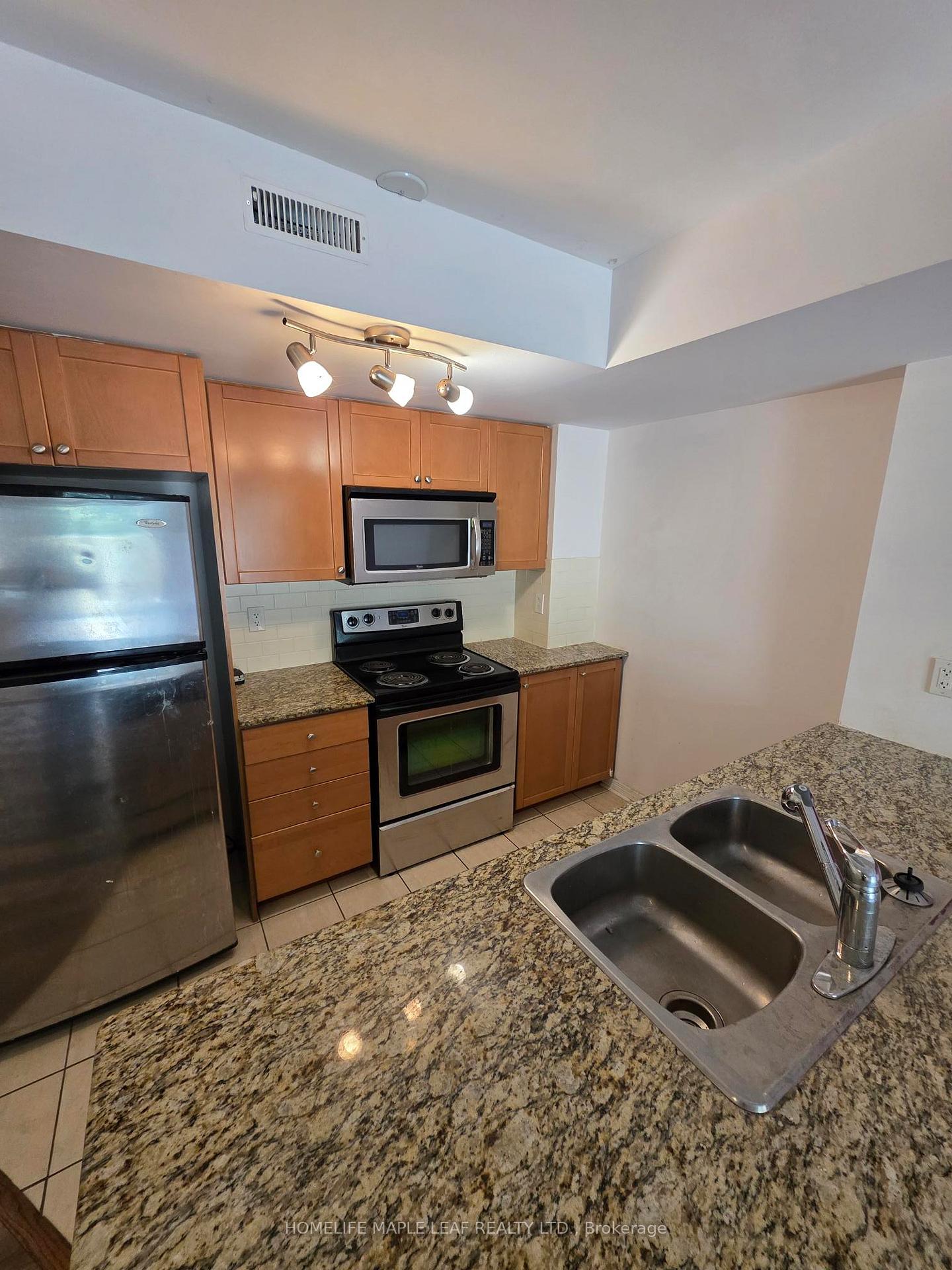 Photo 9 of Unit 120, 20 Foundry Avenue, Toronto, Dovercourt-Wallace Emerson-Junction — HOMEH