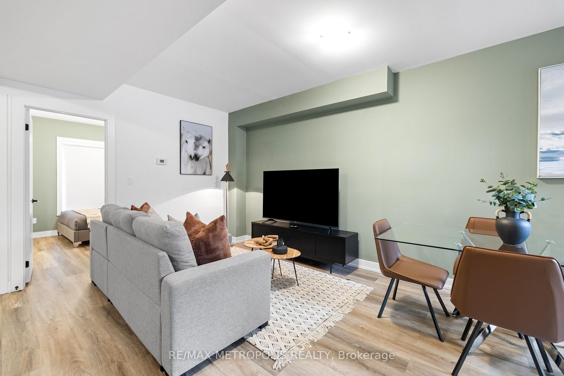 Photo 2 of Unit B, 447 Lansdowne Avenue, Toronto, Dufferin Grove — HOMEH