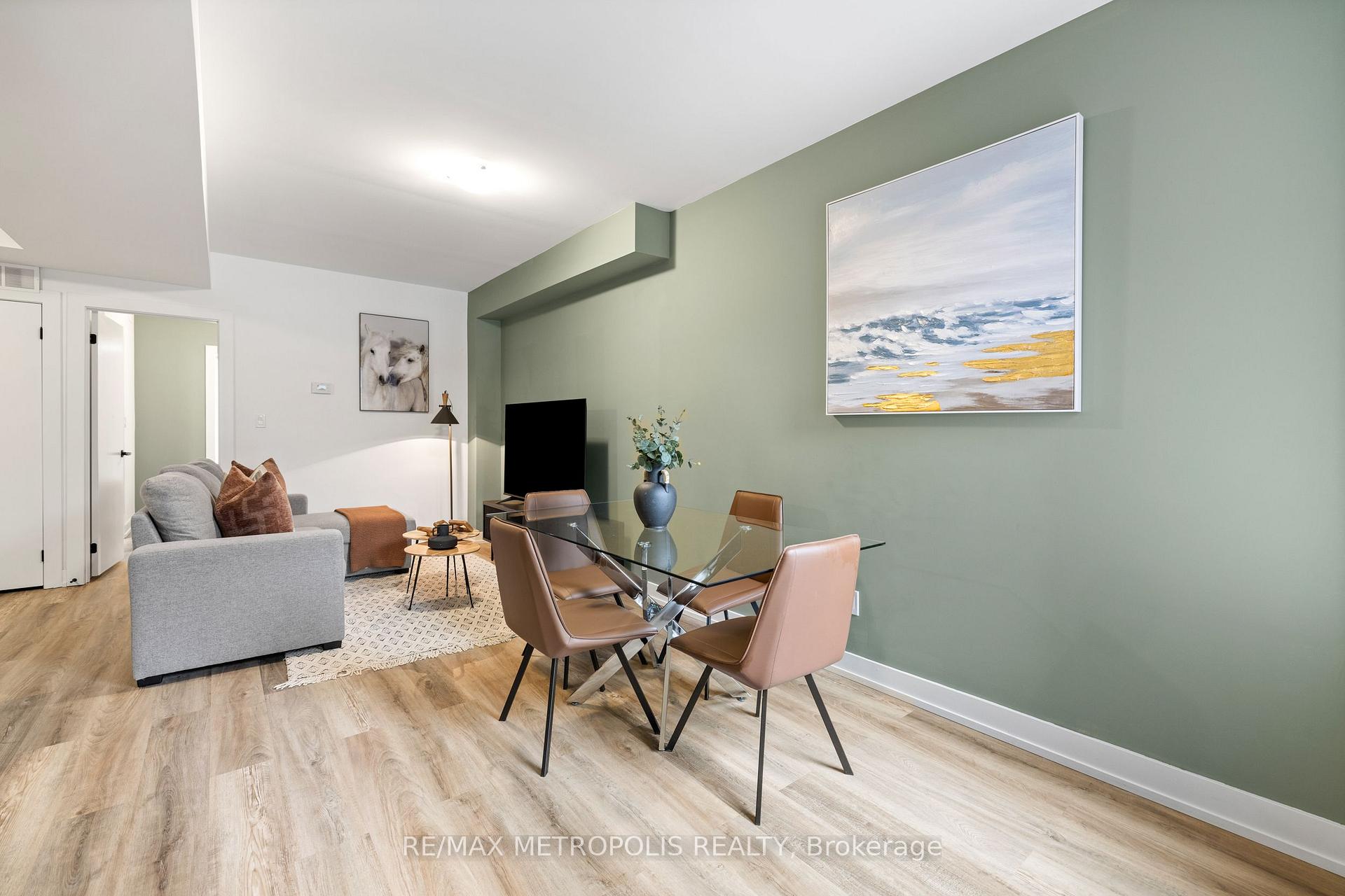 Photo 6 of Unit B, 447 Lansdowne Avenue, Toronto, Dufferin Grove — HOMEH