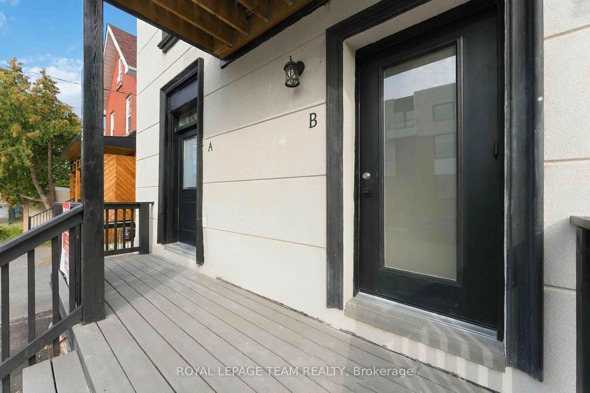 Photo 2 of Unit A, 13 Balsam Street, Ottawa, West Centre Town — HOMEH