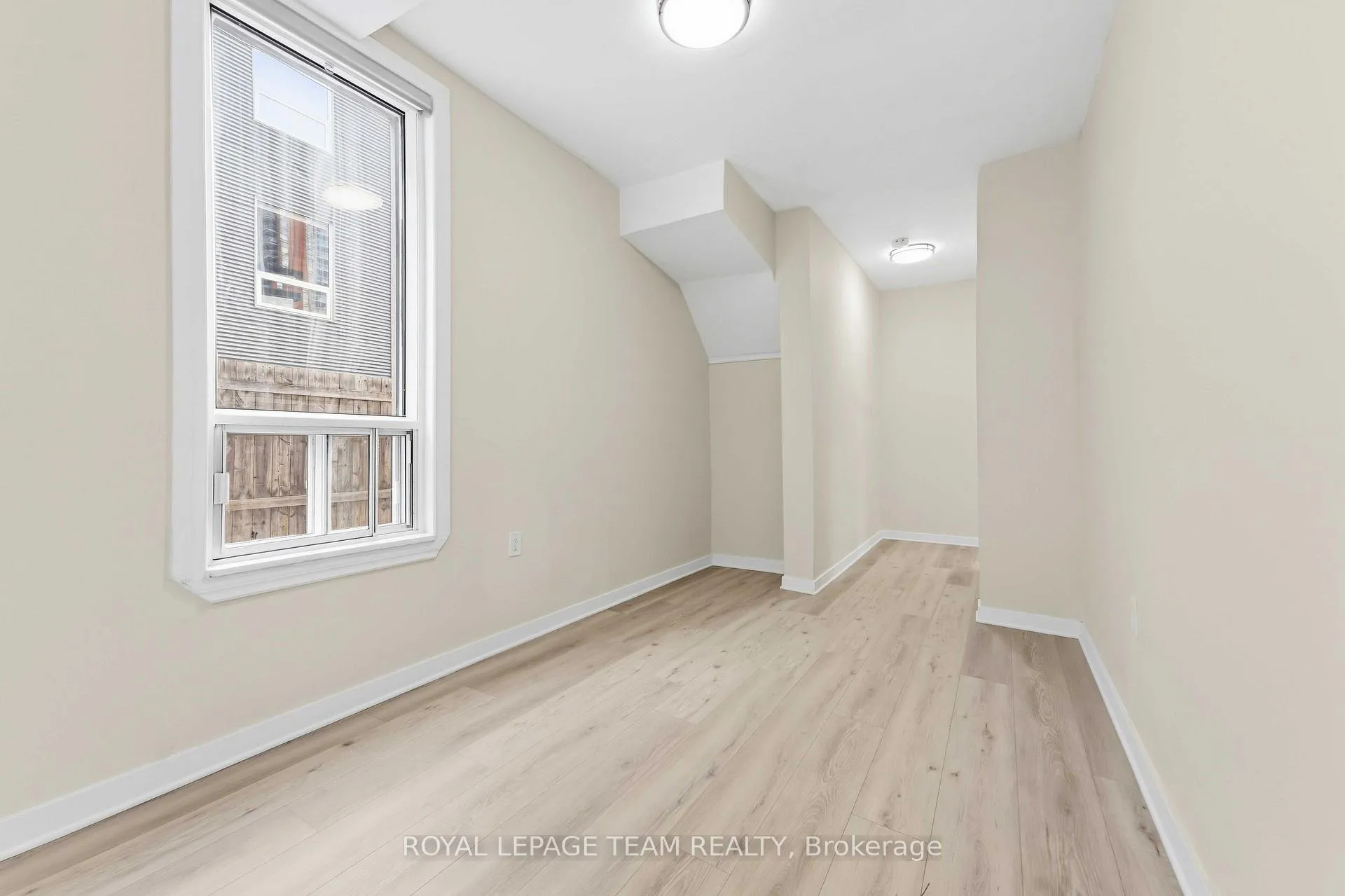 Photo 6 of Unit A, 13 Balsam Street, Ottawa, West Centre Town — HOMEH