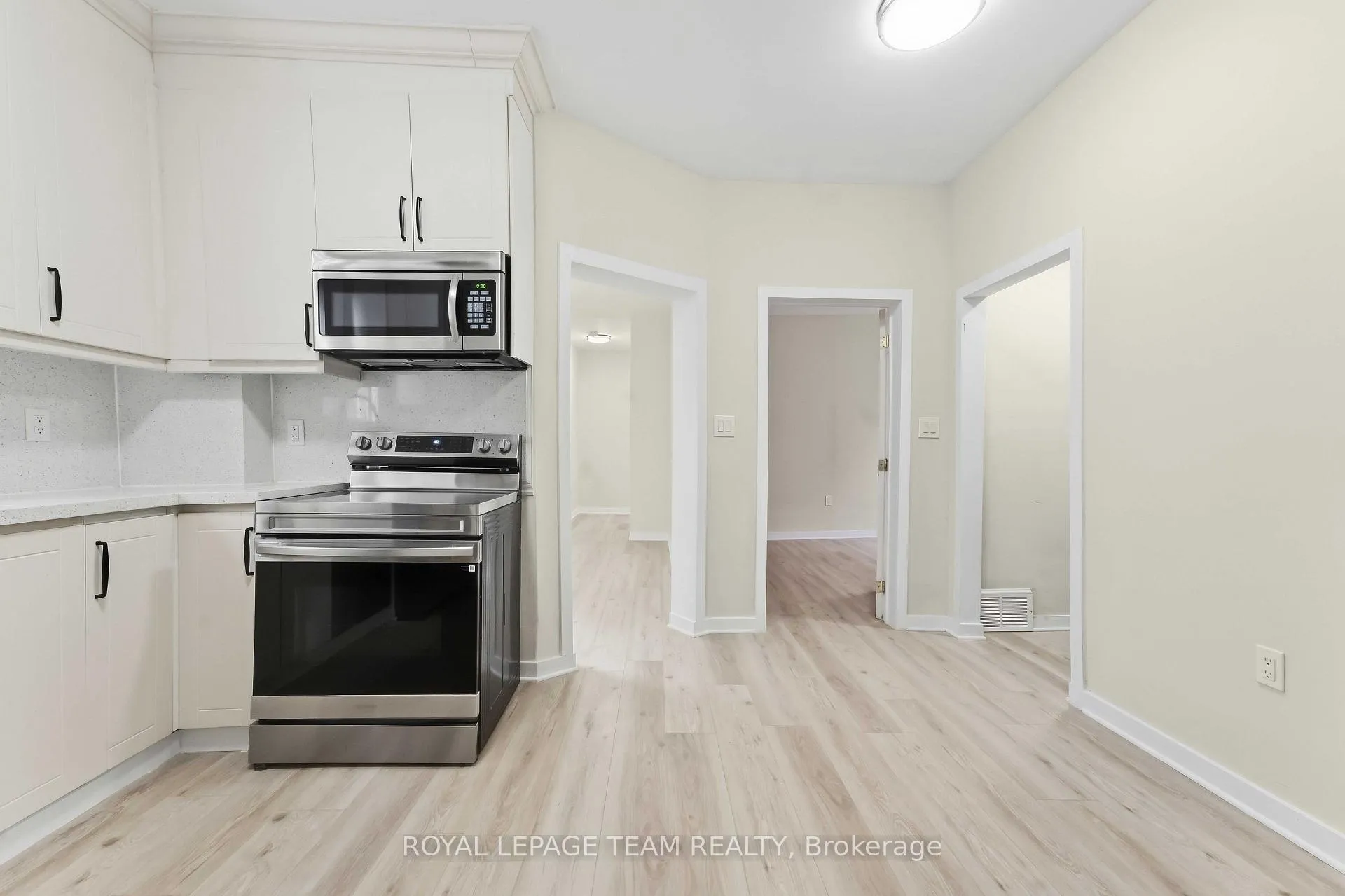 Photo 12 of Unit A, 13 Balsam Street, Ottawa, West Centre Town — HOMEH