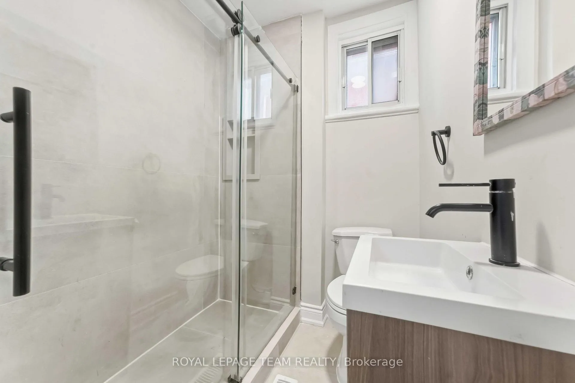 Photo 19 of Unit A, 13 Balsam Street, Ottawa, West Centre Town — HOMEH