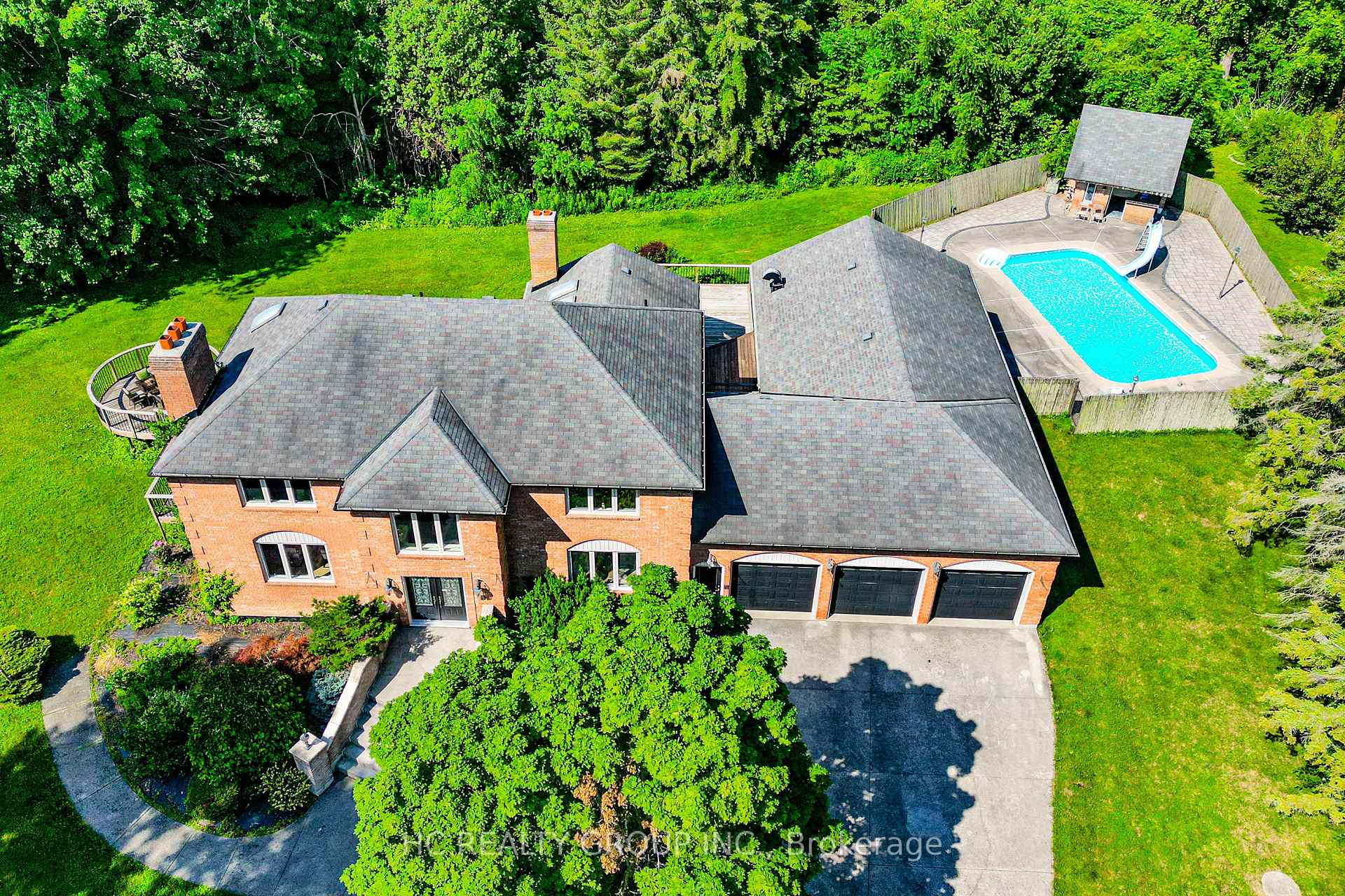 Photo 2 of 12 Bunting Court, Ajax, Central West — HOMEH