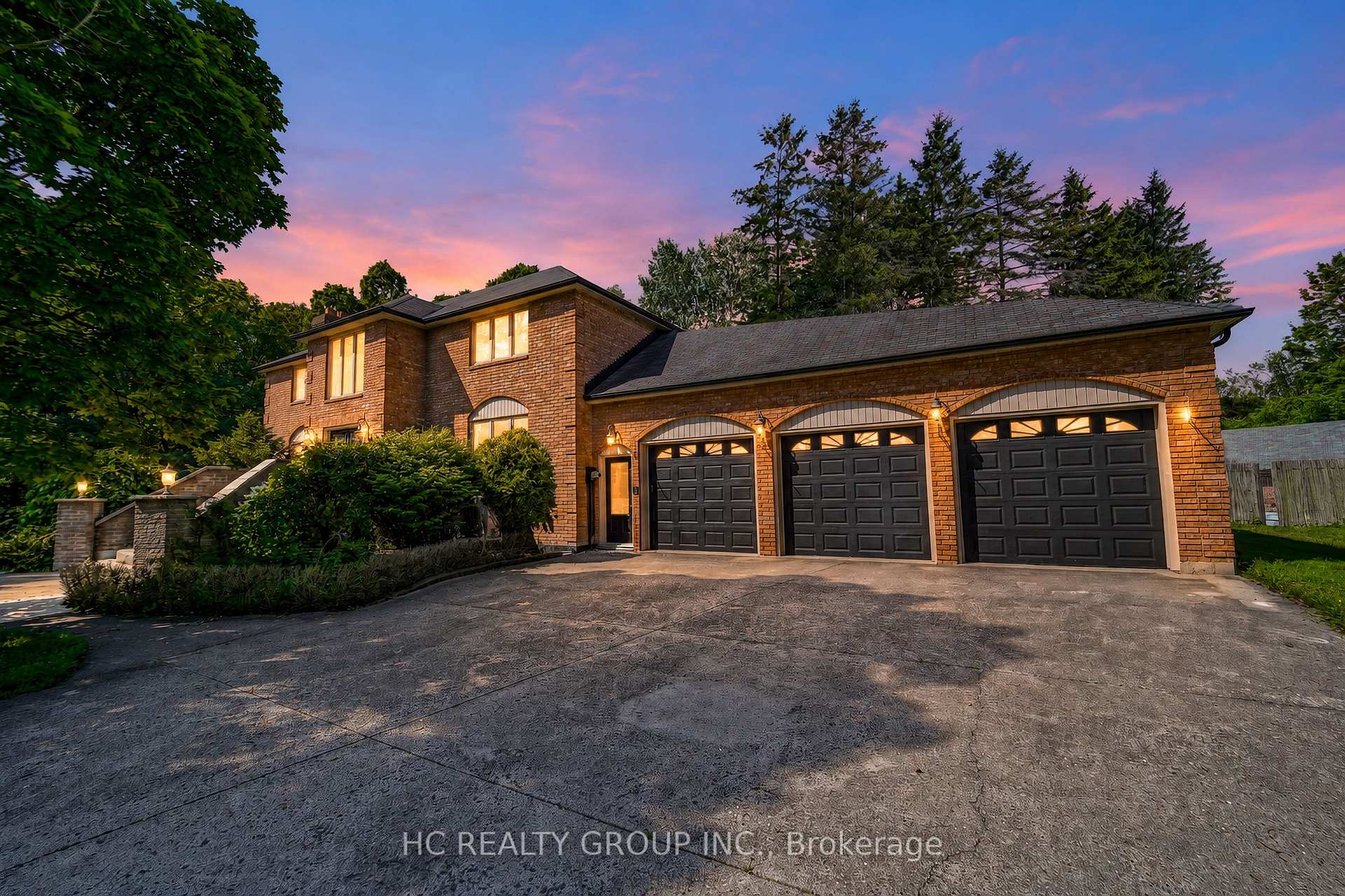 Photo 41 of 12 Bunting Court, Ajax, Central West — HOMEH