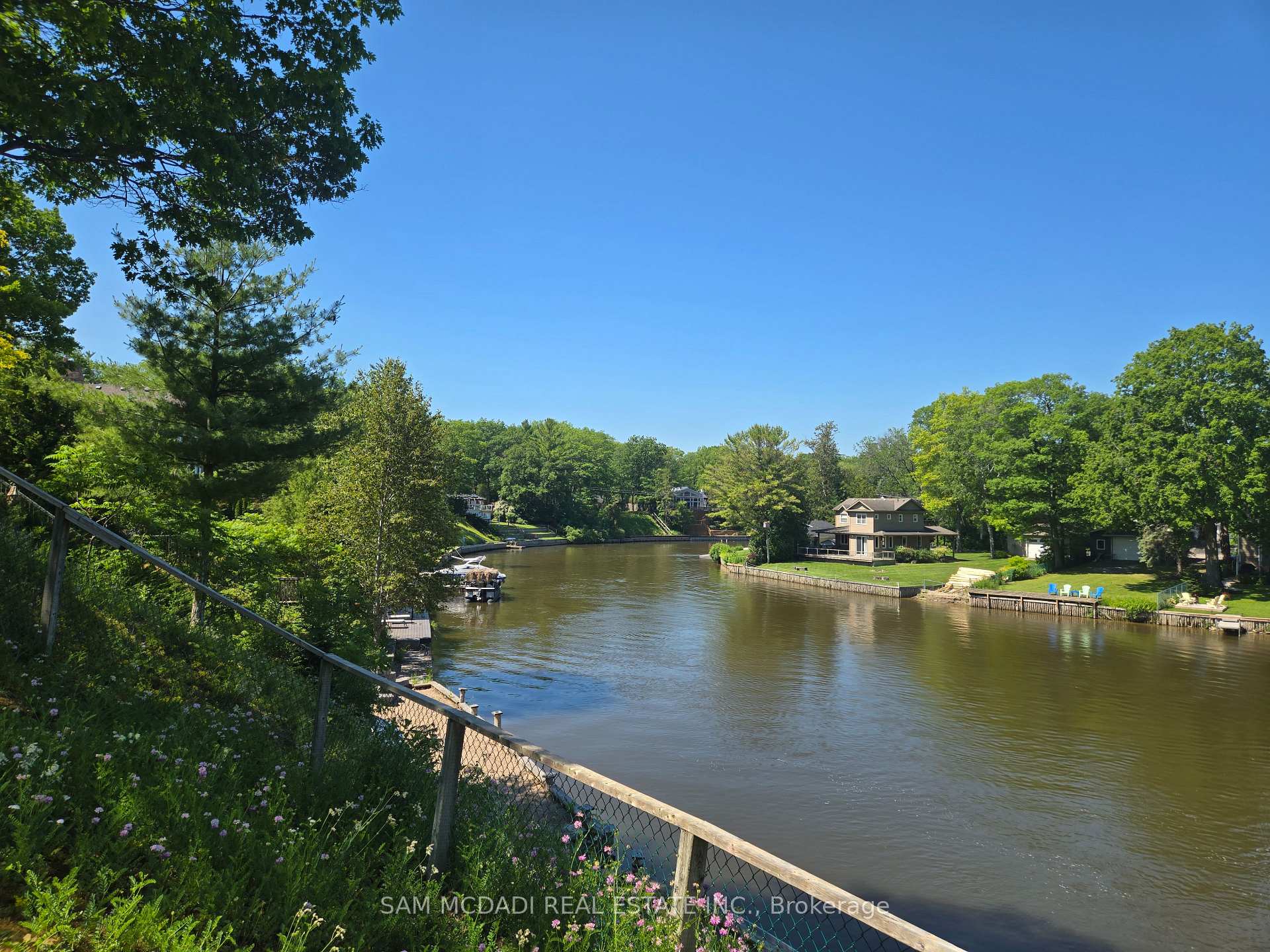 Photo 13 of 490 Oxbow Park Drive, Wasaga Beach — HOMEH