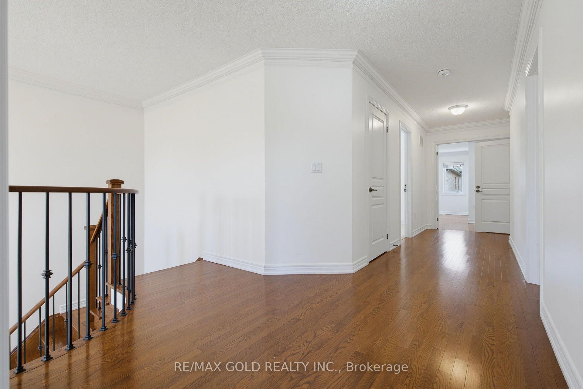 Photo 13 of 22 Durango Drive, Brampton, Credit Valley — HOMEH