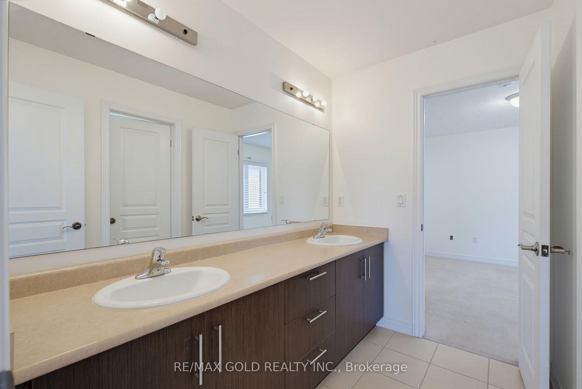Photo 16 of 22 Durango Drive, Brampton, Credit Valley — HOMEH