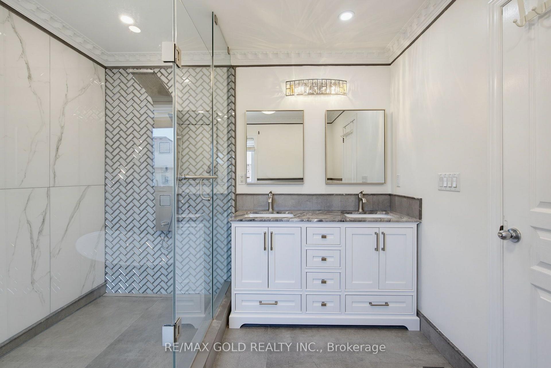 Photo 24 of 22 Durango Drive, Brampton, Credit Valley — HOMEH