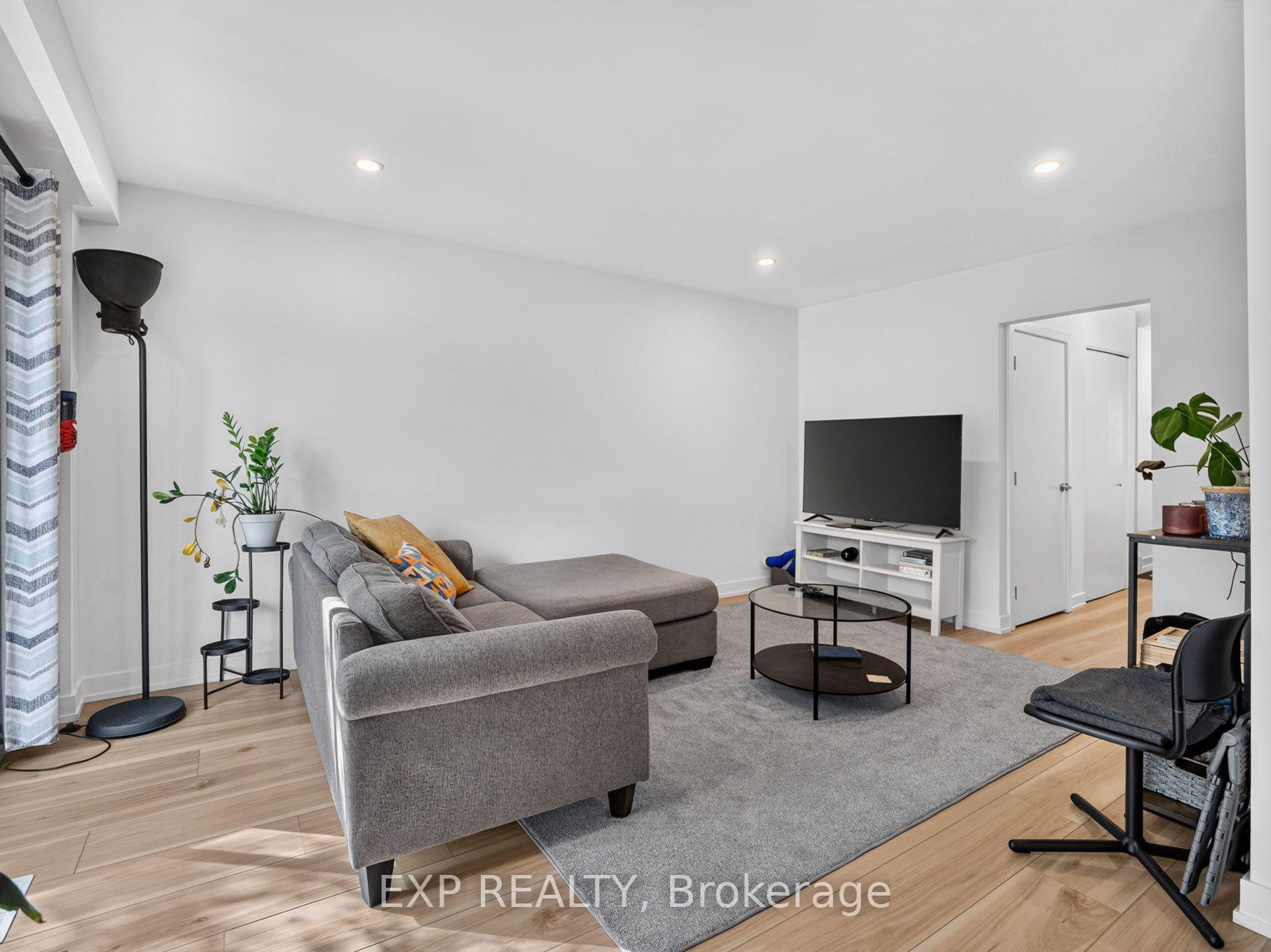 Photo 4 of Unit 24, 1444 Upper Ottawa Street, Hamilton, Templemead — HOMEH