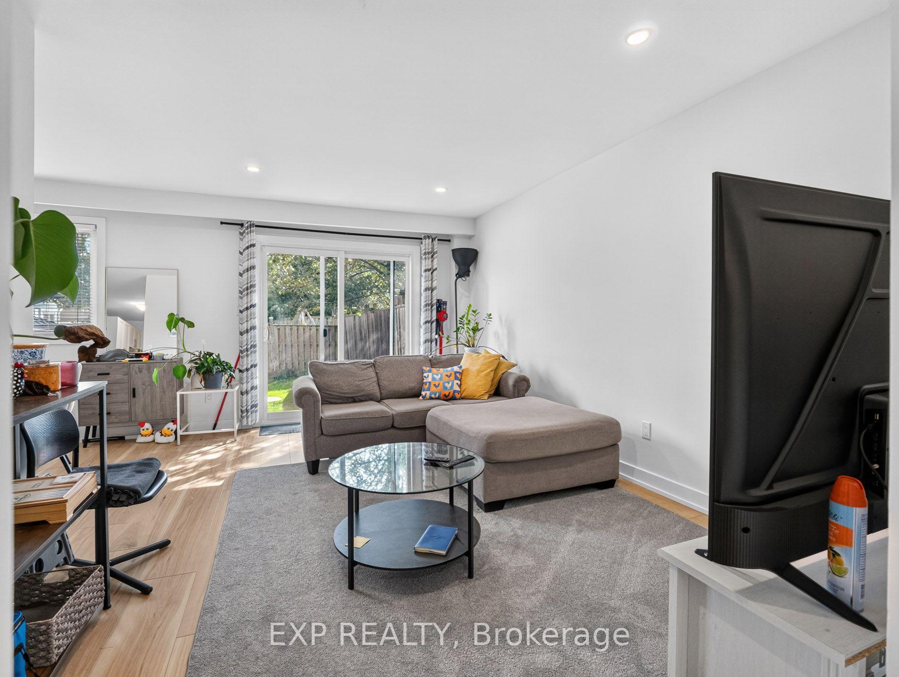 Photo 6 of Unit 24, 1444 Upper Ottawa Street, Hamilton, Templemead — HOMEH