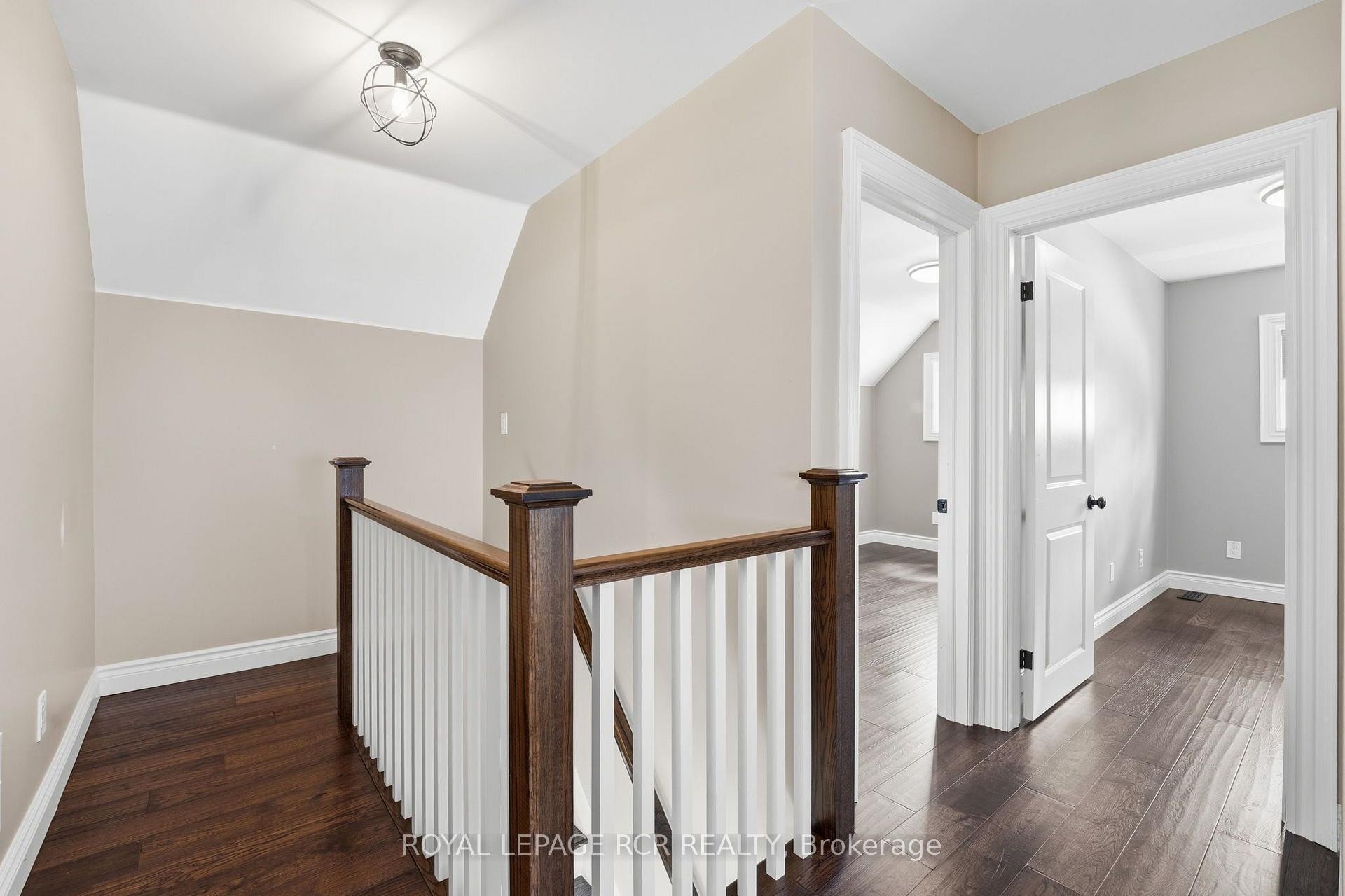 Photo 13 of 113 Main Street, King, Schomberg — HOMEH