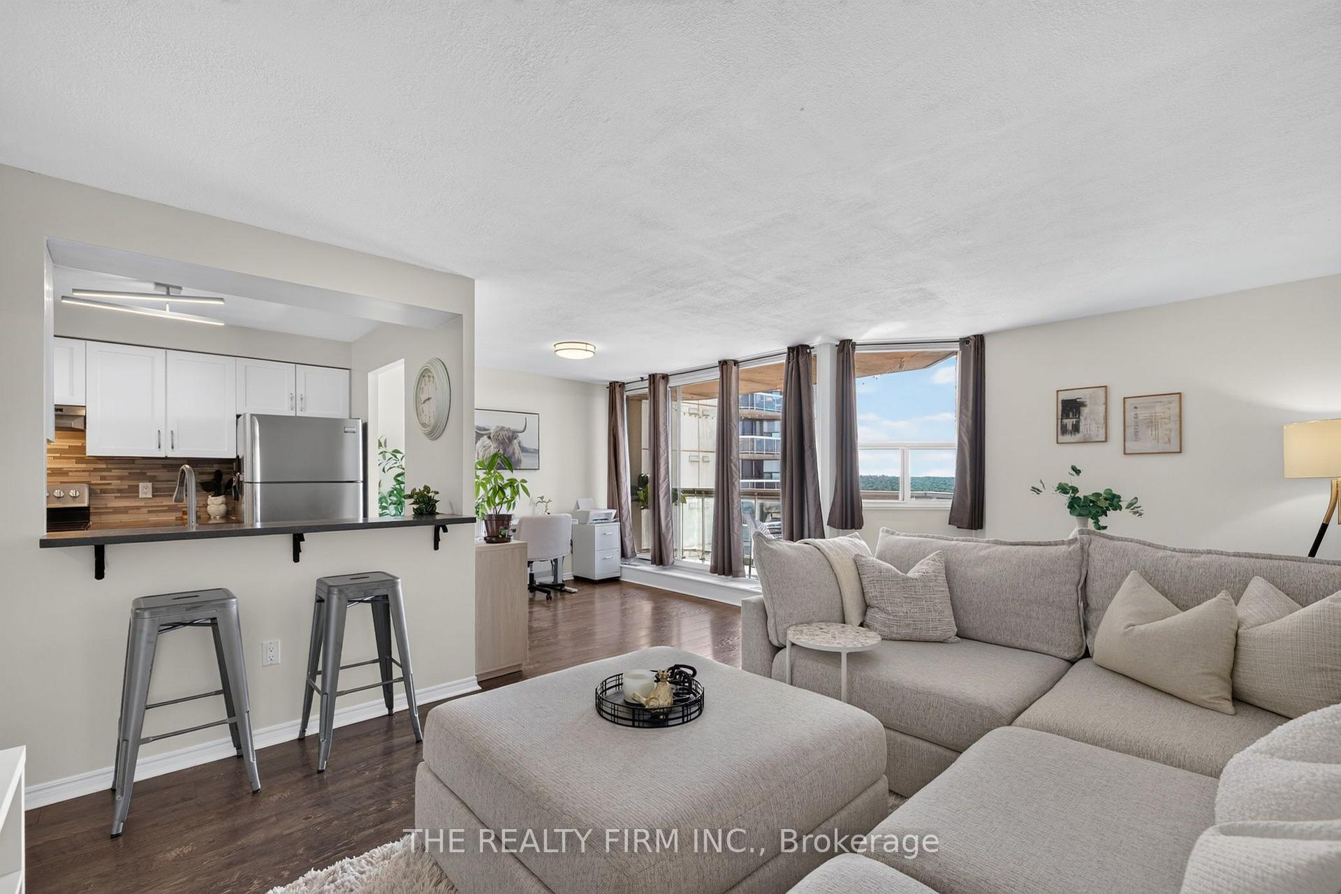Photo of Unit 2505, 363 Colborne Street