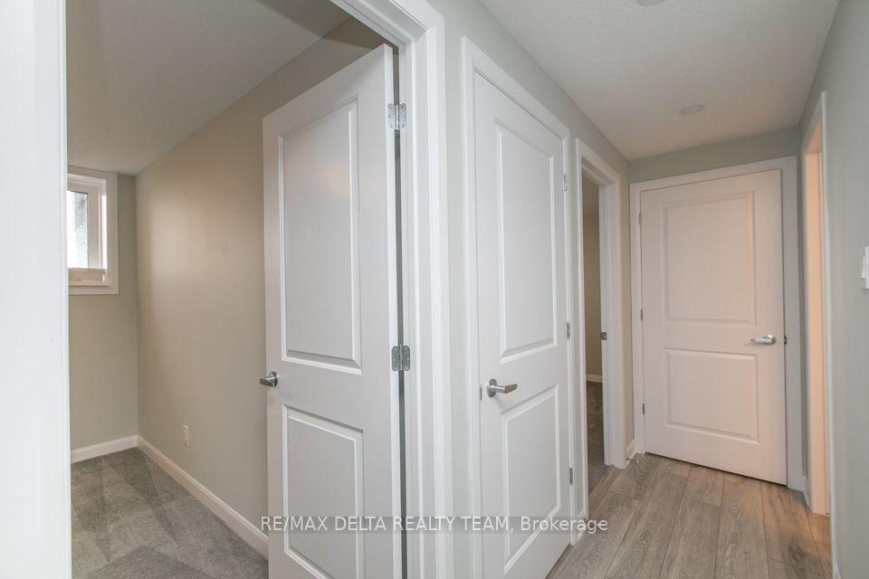 Photo 12 of Unit Unit D, 701 Amberwing Private, Ottawa, Avalon West — HOMEH