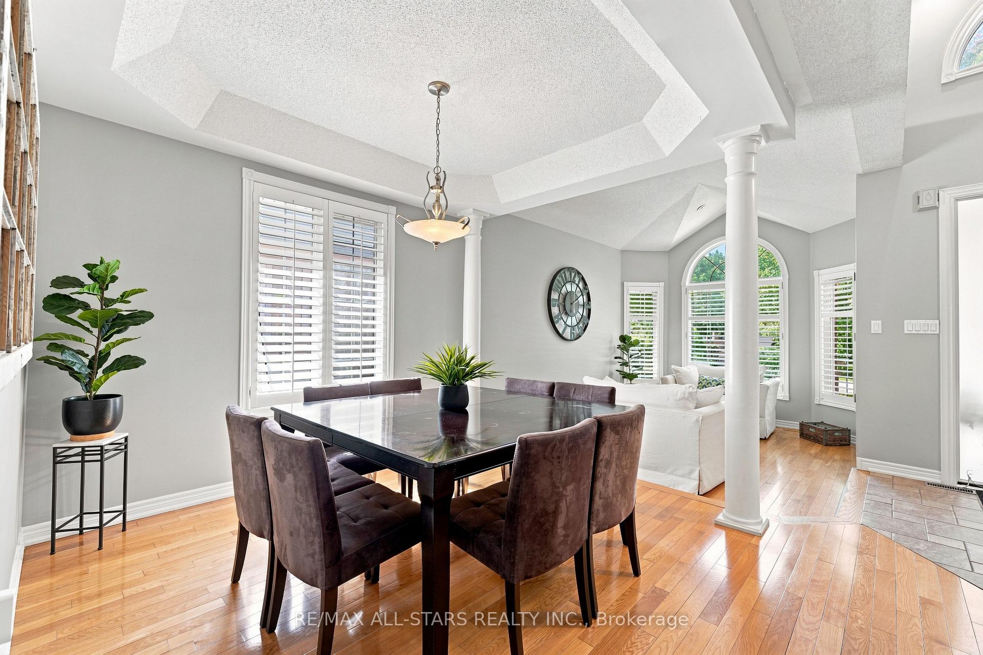 Photo 11 of 15 Ivygreen Road, Georgina, Historic Lakeshore Communities — HOMEH