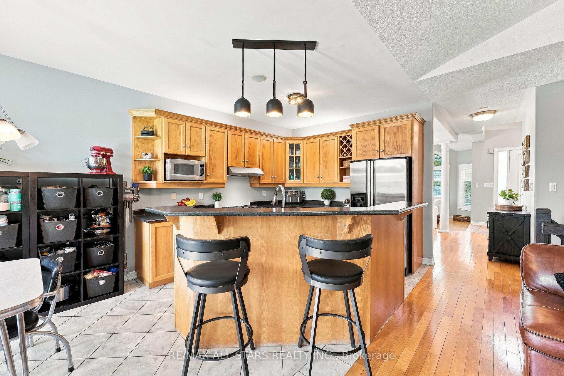Photo 14 of 15 Ivygreen Road, Georgina, Historic Lakeshore Communities — HOMEH