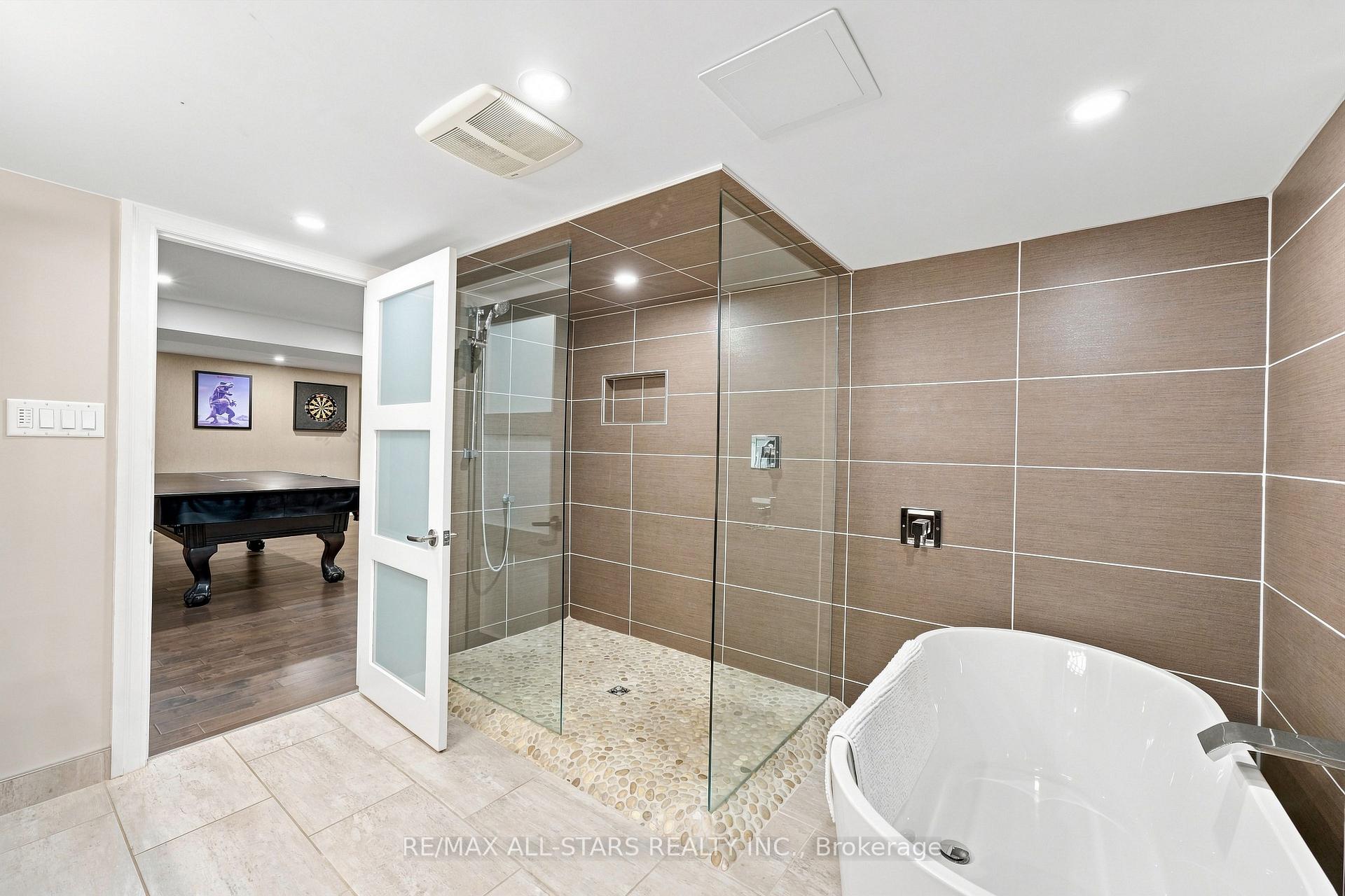 Photo 34 of 15 Ivygreen Road, Georgina, Historic Lakeshore Communities — HOMEH