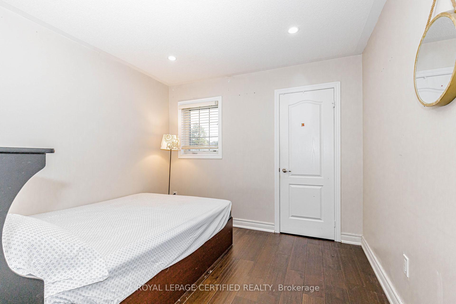 Photo 20 of 66 Hatton Court, Brampton, Credit Valley — HOMEH