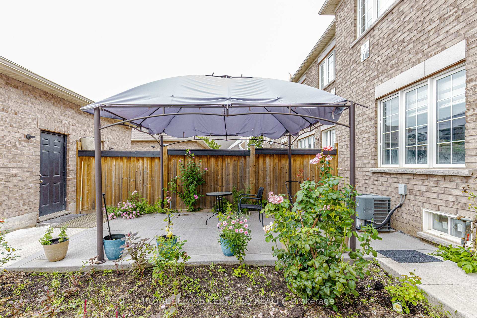 Photo 33 of 66 Hatton Court, Brampton, Credit Valley — HOMEH