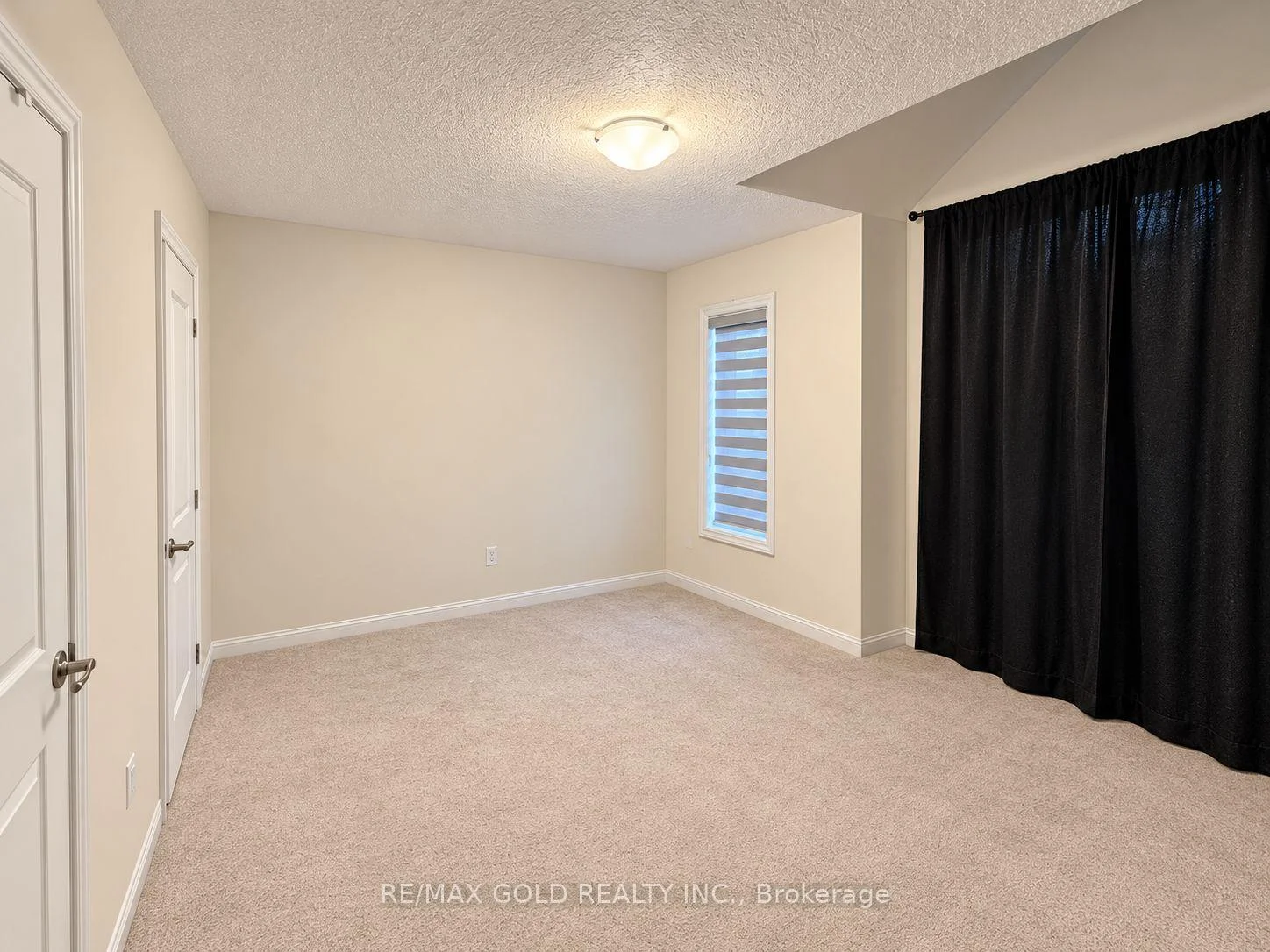 Photo 37 of 84 Macklin Street, Brantford, Northwest Industrial Park — HOMEH