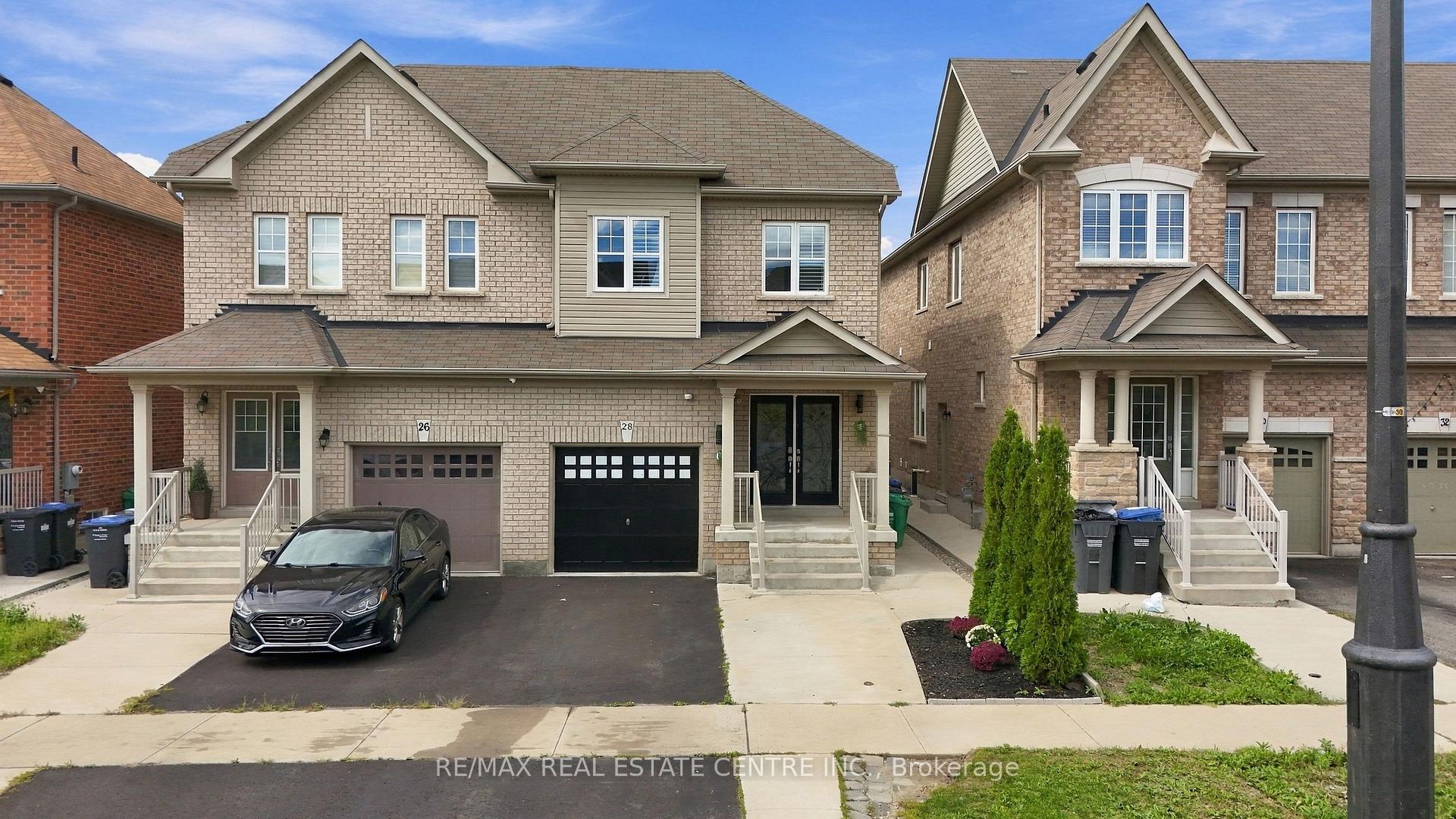 Photo 3 of 28 Banbridge Crescent, Brampton, Credit Valley — HOMEH