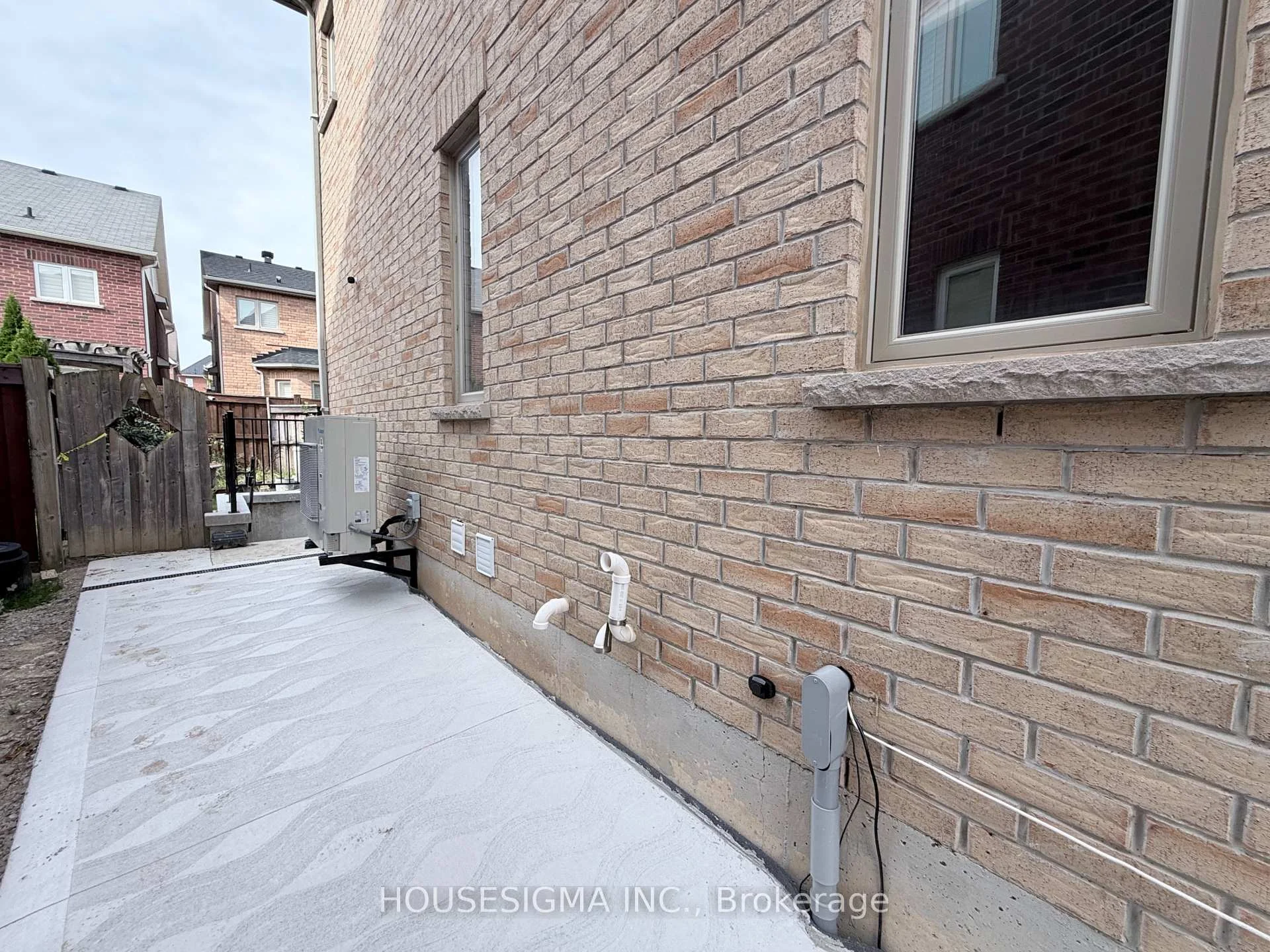 Photo 30 of Basement Apartment - 438 Tilt Point, Milton, Scott — HOMEH