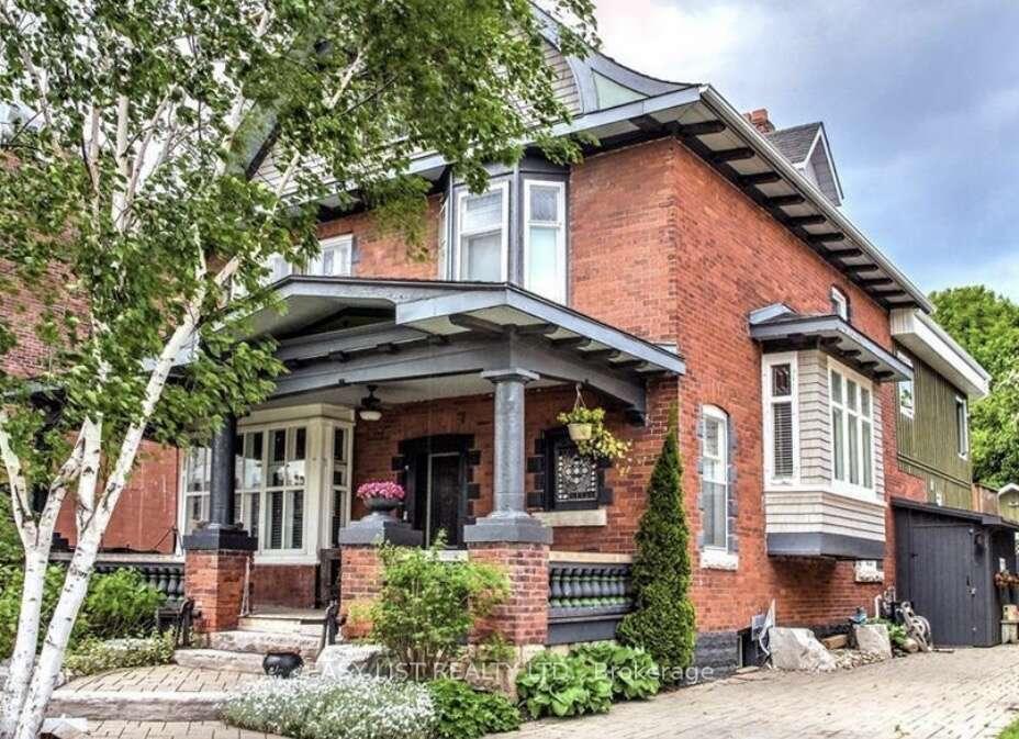 Photo 1 of 32 Nelson Street E, Meaford — HOMEH