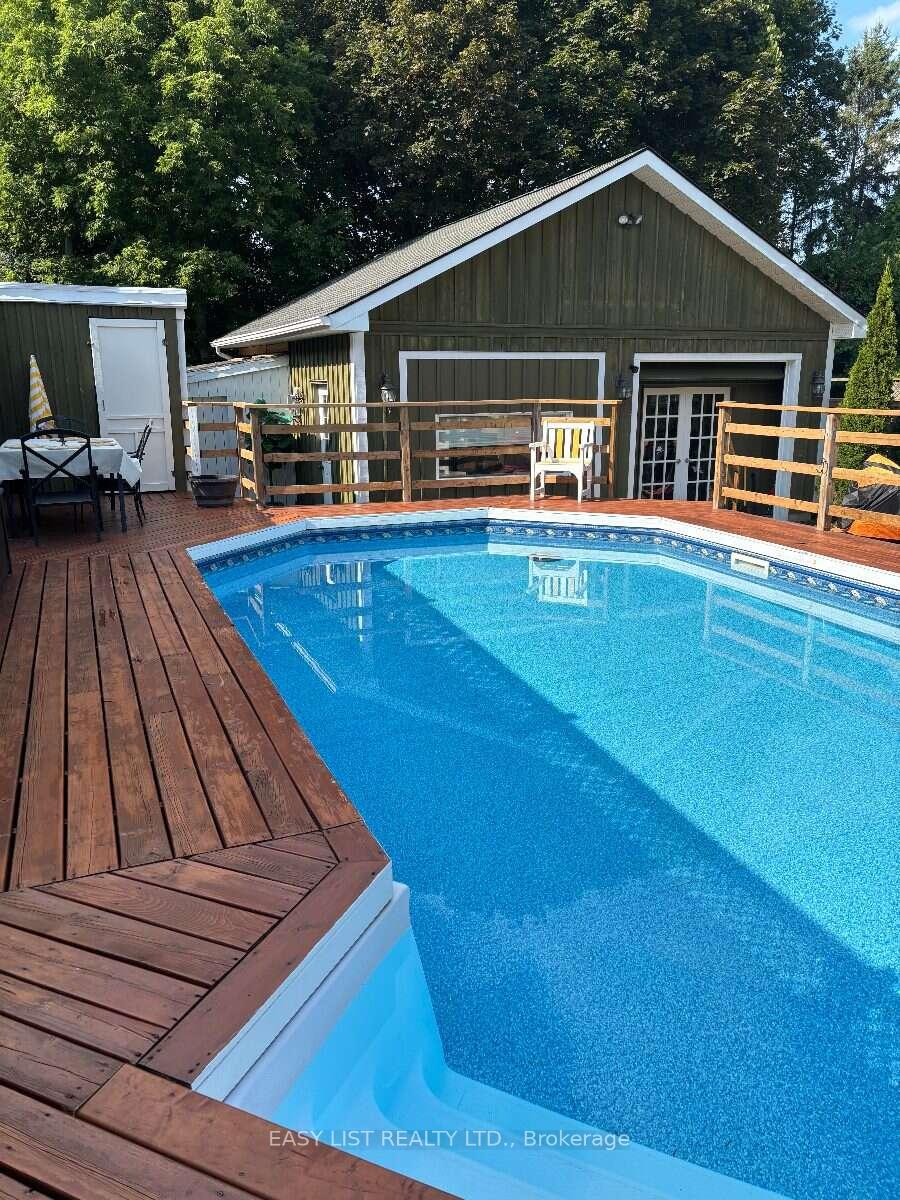 Photo 11 of 32 Nelson Street E, Meaford — HOMEH