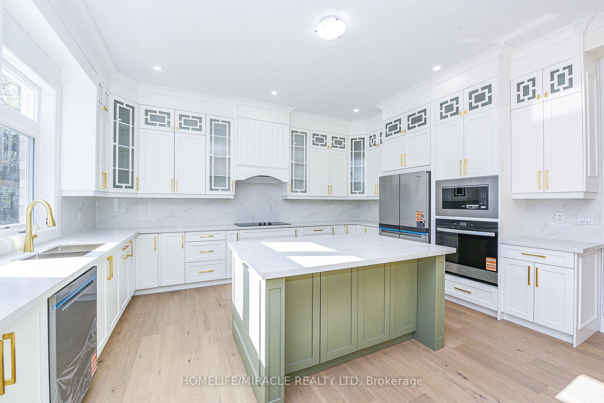 Photo 20 of 11 Hillcrest Avenue, Brampton, Queen Street Corridor — HOMEH