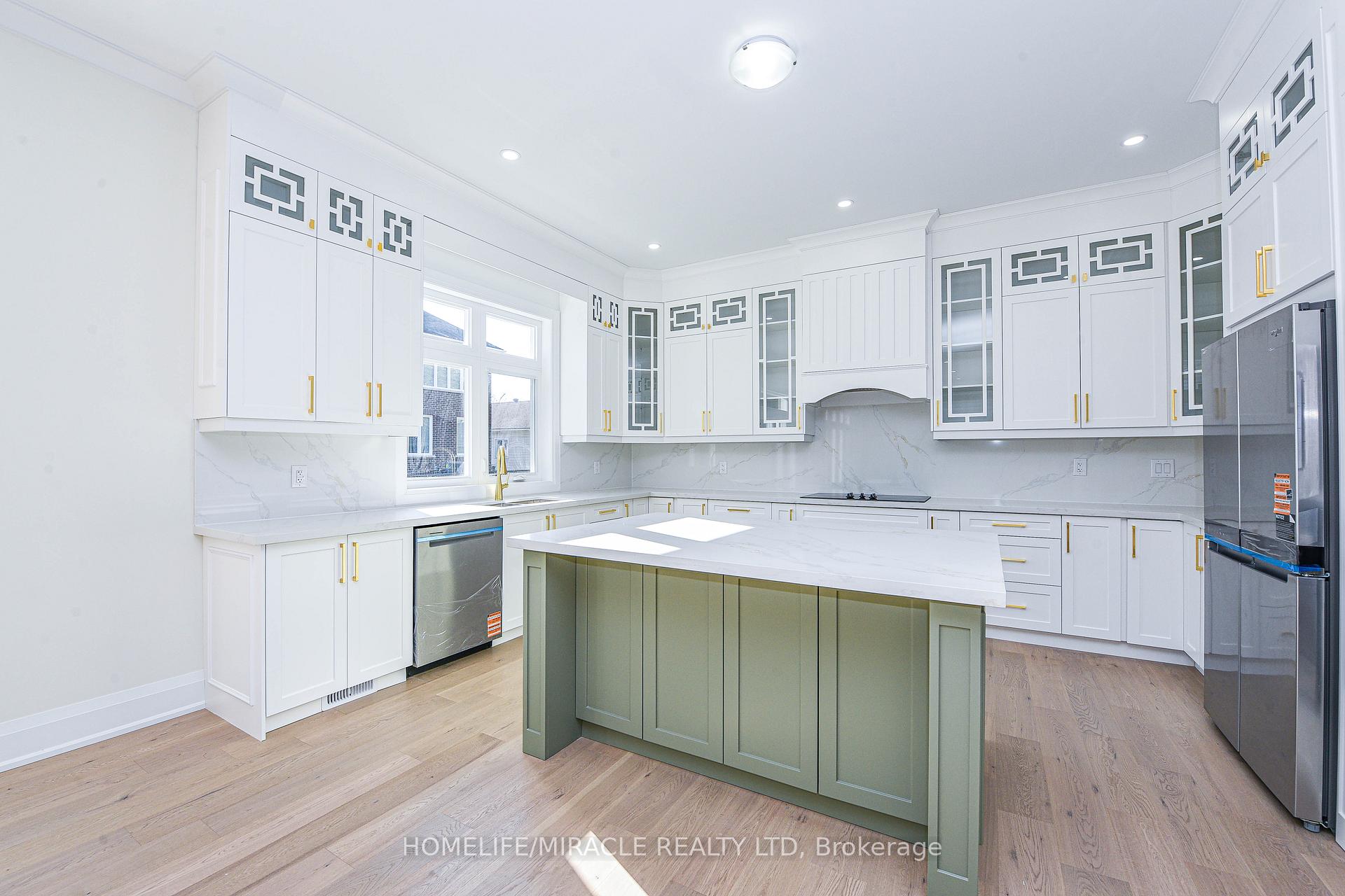 Photo 21 of 11 Hillcrest Avenue, Brampton, Queen Street Corridor — HOMEH