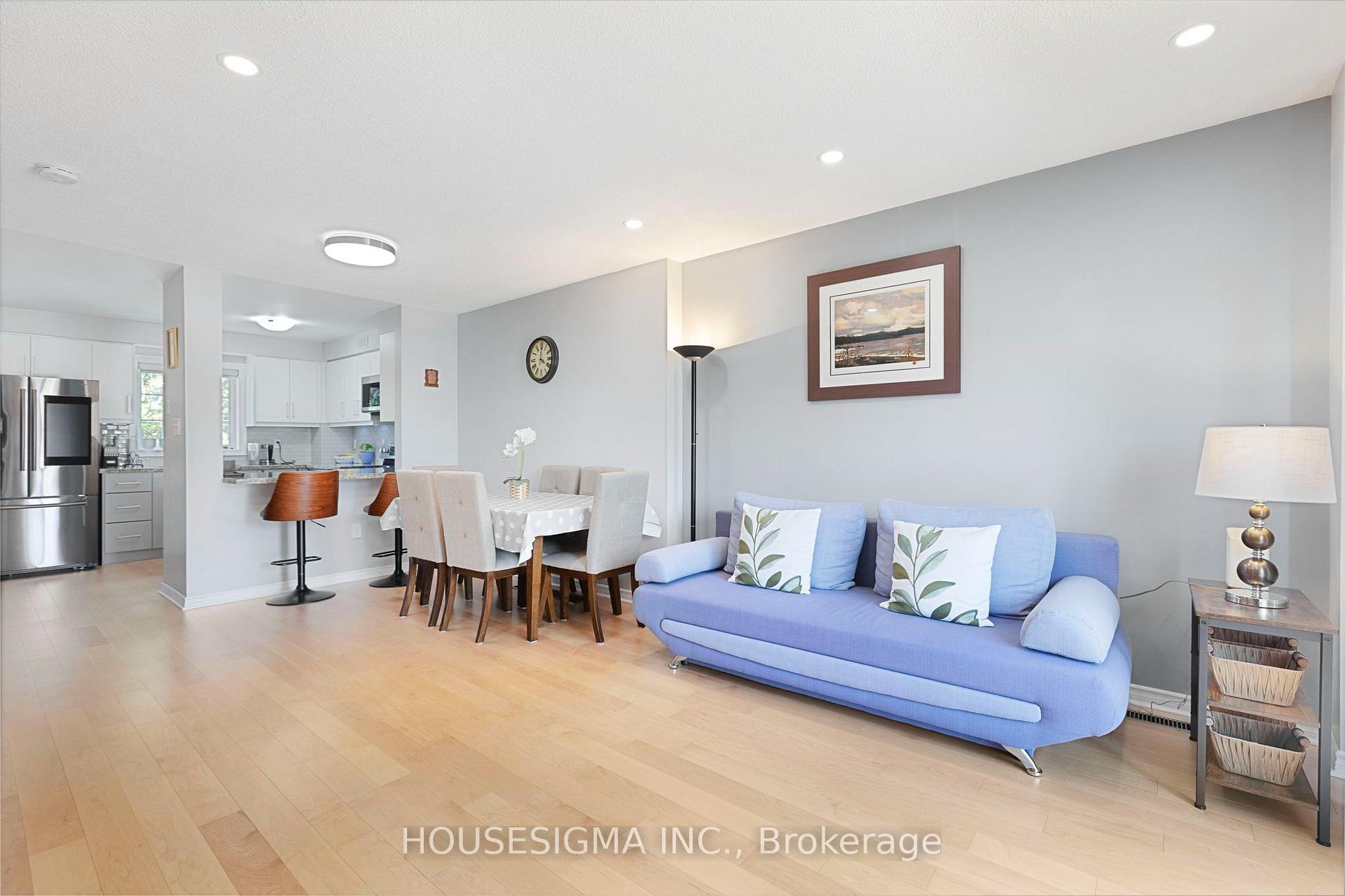 Photo 3 of Unit 22, 4950 Rathkeale Road, Mississauga, East Credit — HOMEH