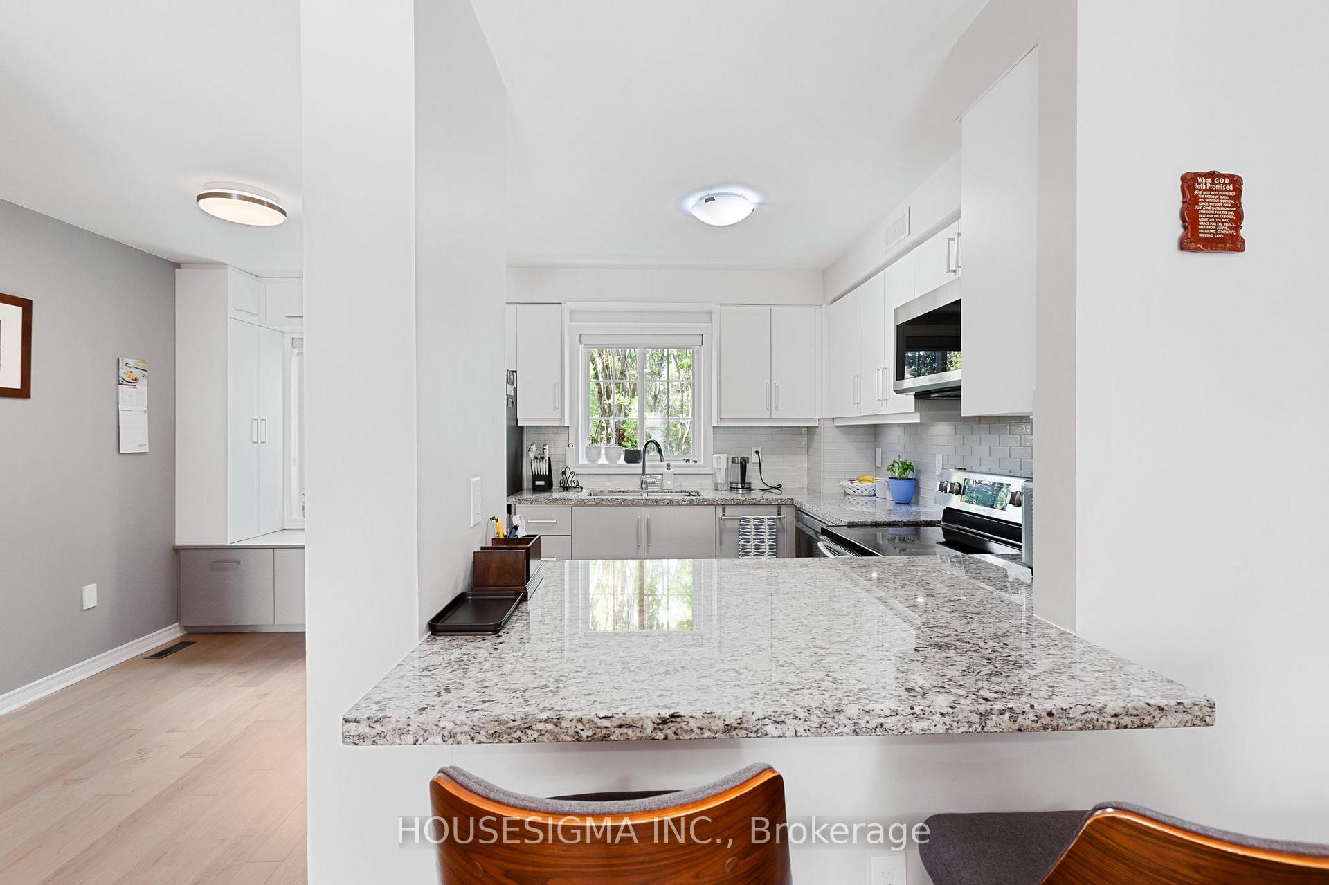 Photo 10 of Unit 22, 4950 Rathkeale Road, Mississauga, East Credit — HOMEH