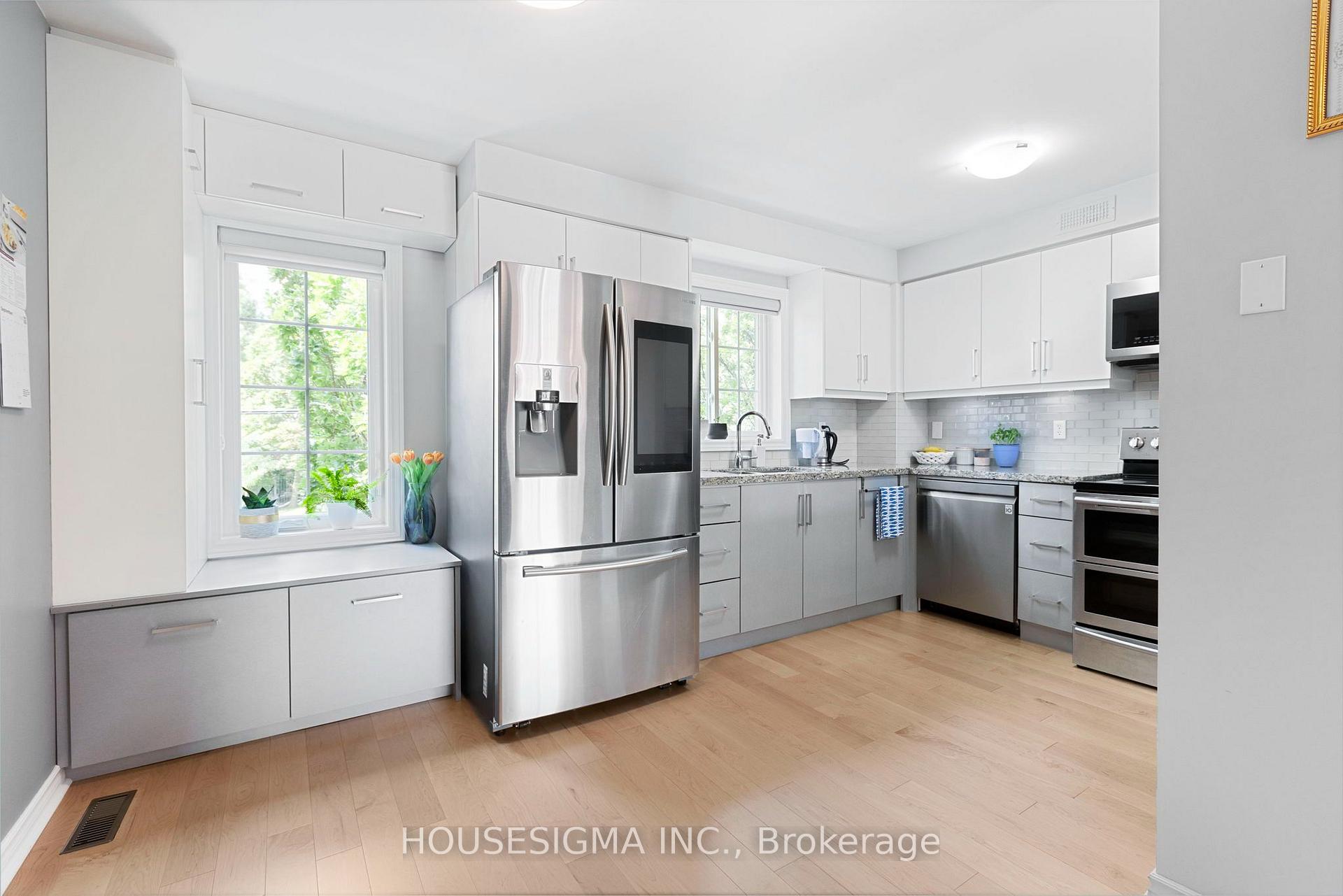 Photo 11 of Unit 22, 4950 Rathkeale Road, Mississauga, East Credit — HOMEH