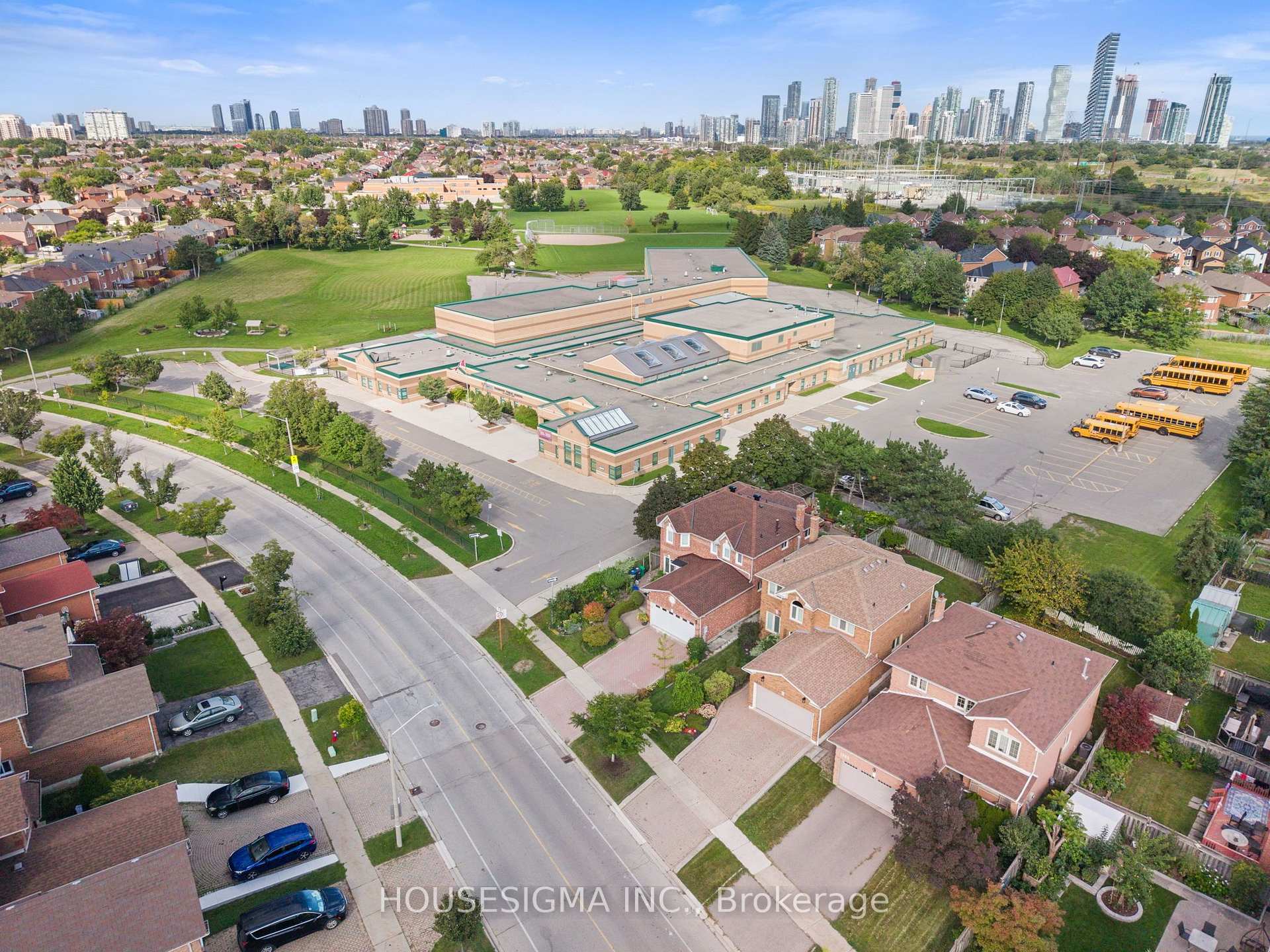 Photo 34 of Unit 22, 4950 Rathkeale Road, Mississauga, East Credit — HOMEH