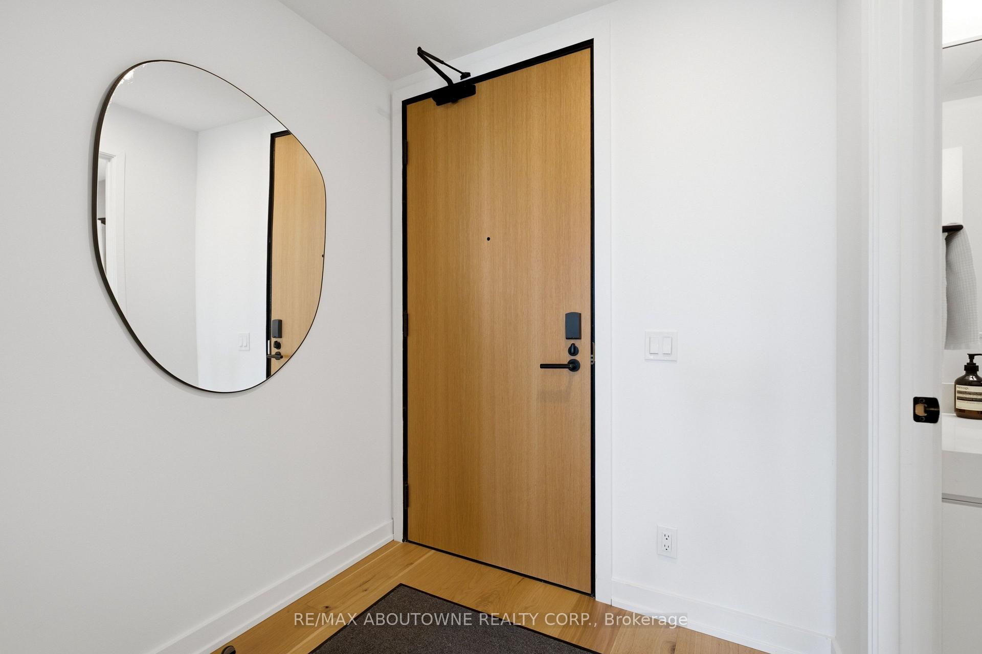 Photo 4 of Unit PH618, 899 College Street, Toronto, Trinity-Bellwoods — HOMEH