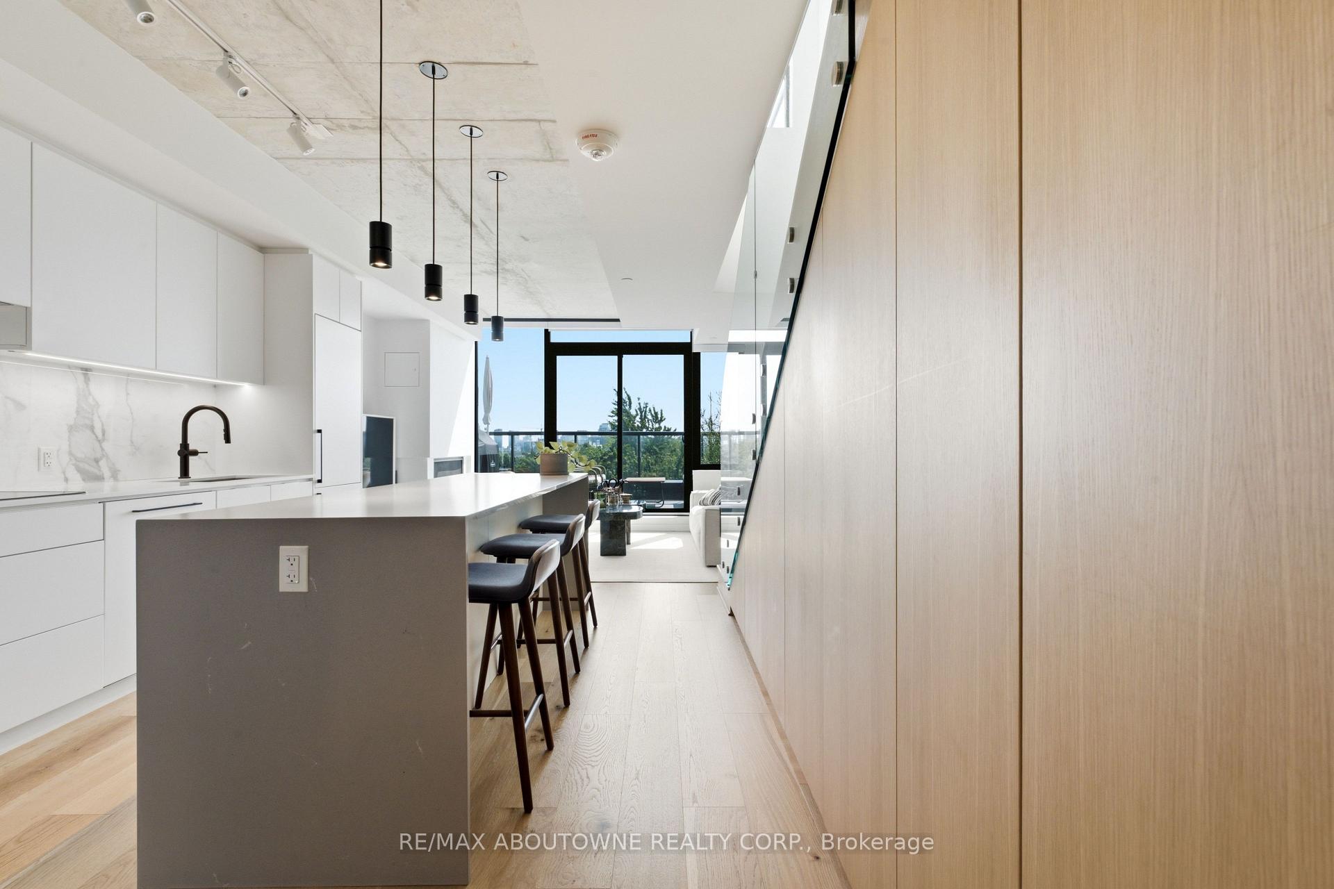 Photo 6 of Unit PH618, 899 College Street, Toronto, Trinity-Bellwoods — HOMEH