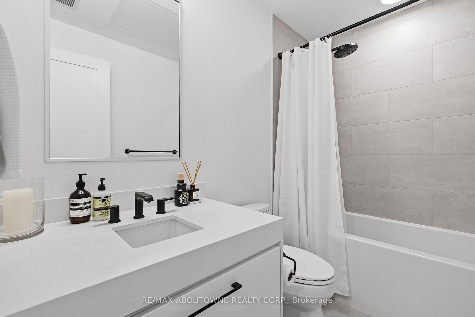 Photo 17 of Unit PH618, 899 College Street, Toronto, Trinity-Bellwoods — HOMEH