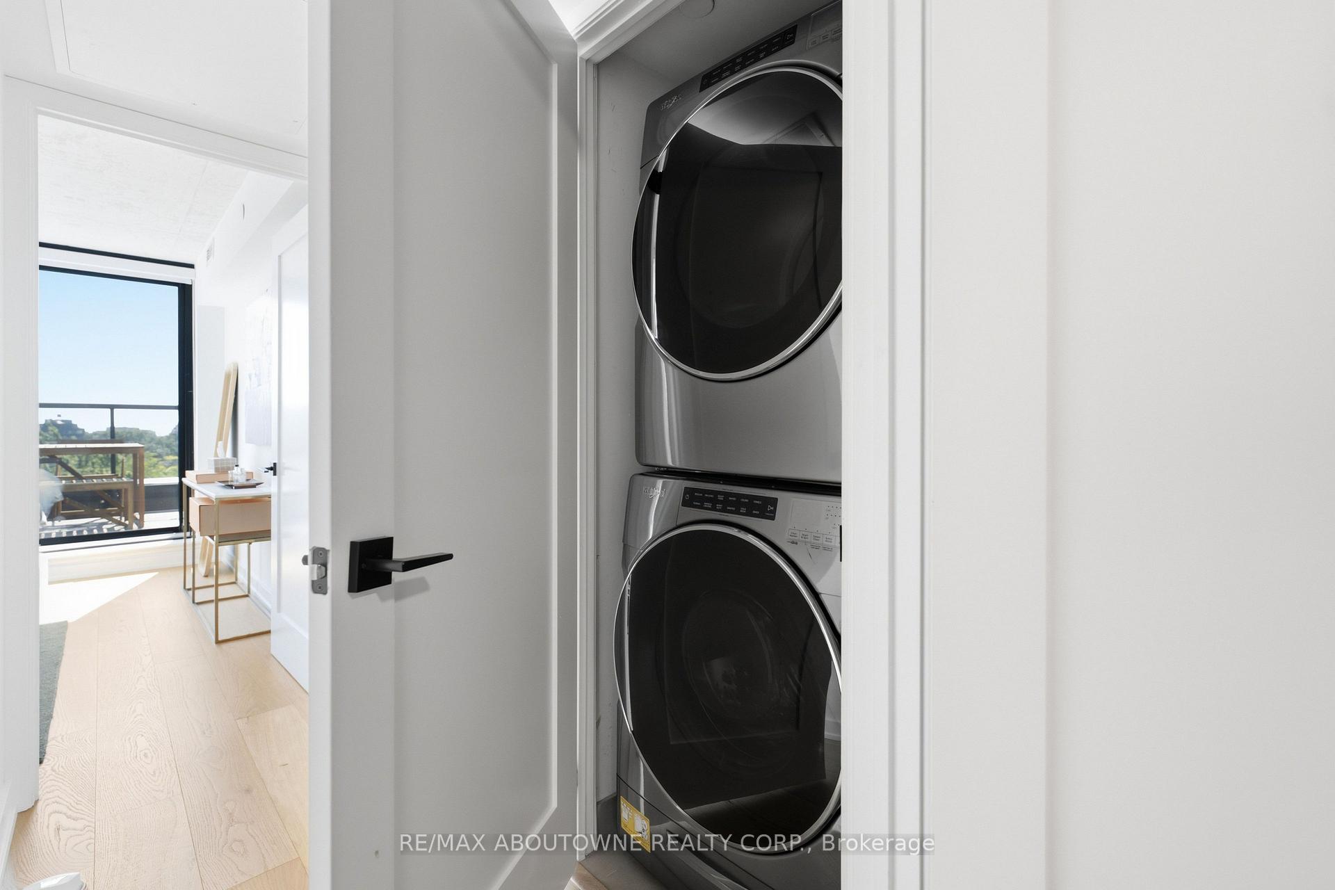 Photo 20 of Unit PH618, 899 College Street, Toronto, Trinity-Bellwoods — HOMEH
