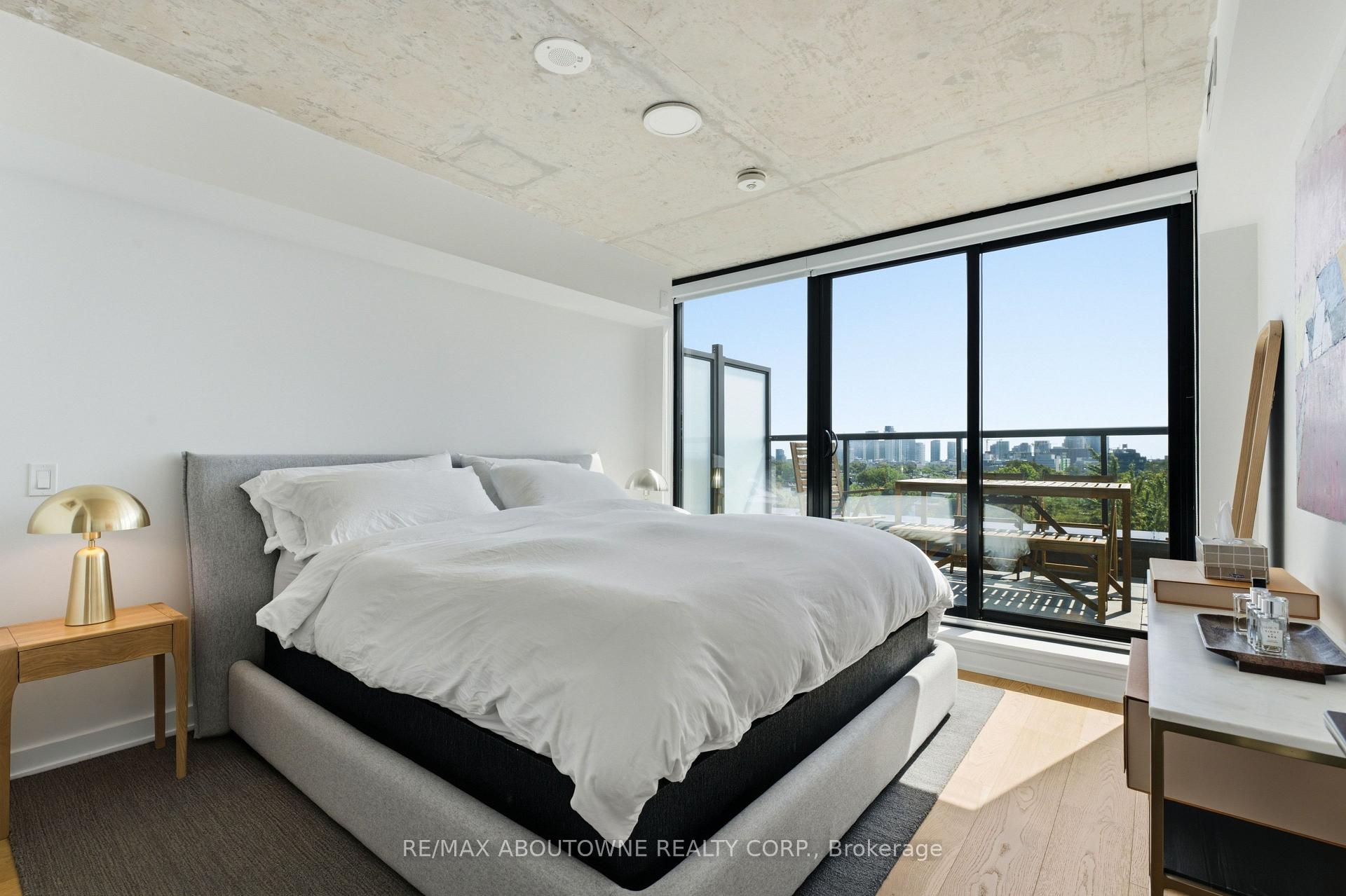 Photo 21 of Unit PH618, 899 College Street, Toronto, Trinity-Bellwoods — HOMEH