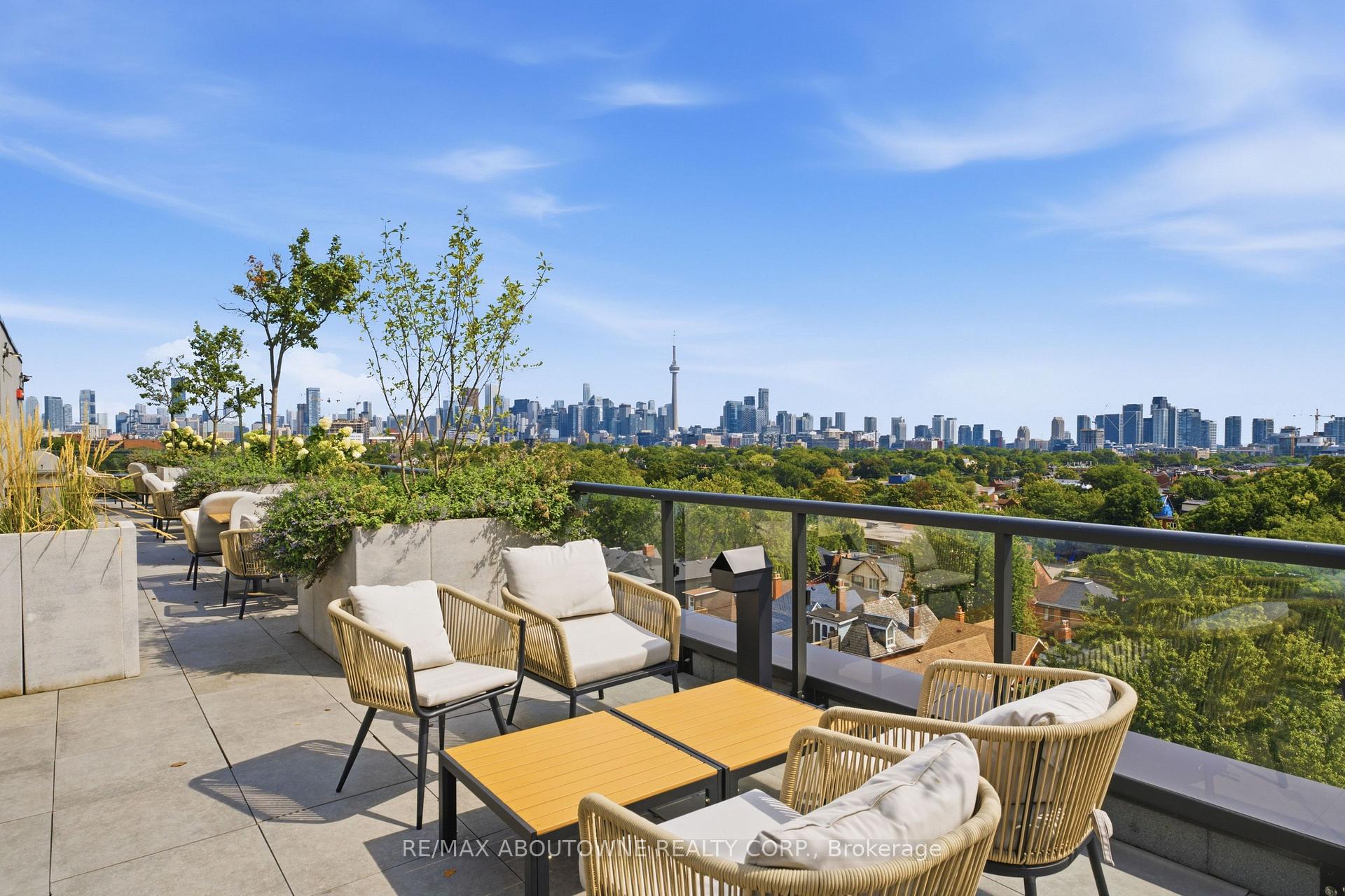 Photo 28 of Unit PH618, 899 College Street, Toronto, Trinity-Bellwoods — HOMEH