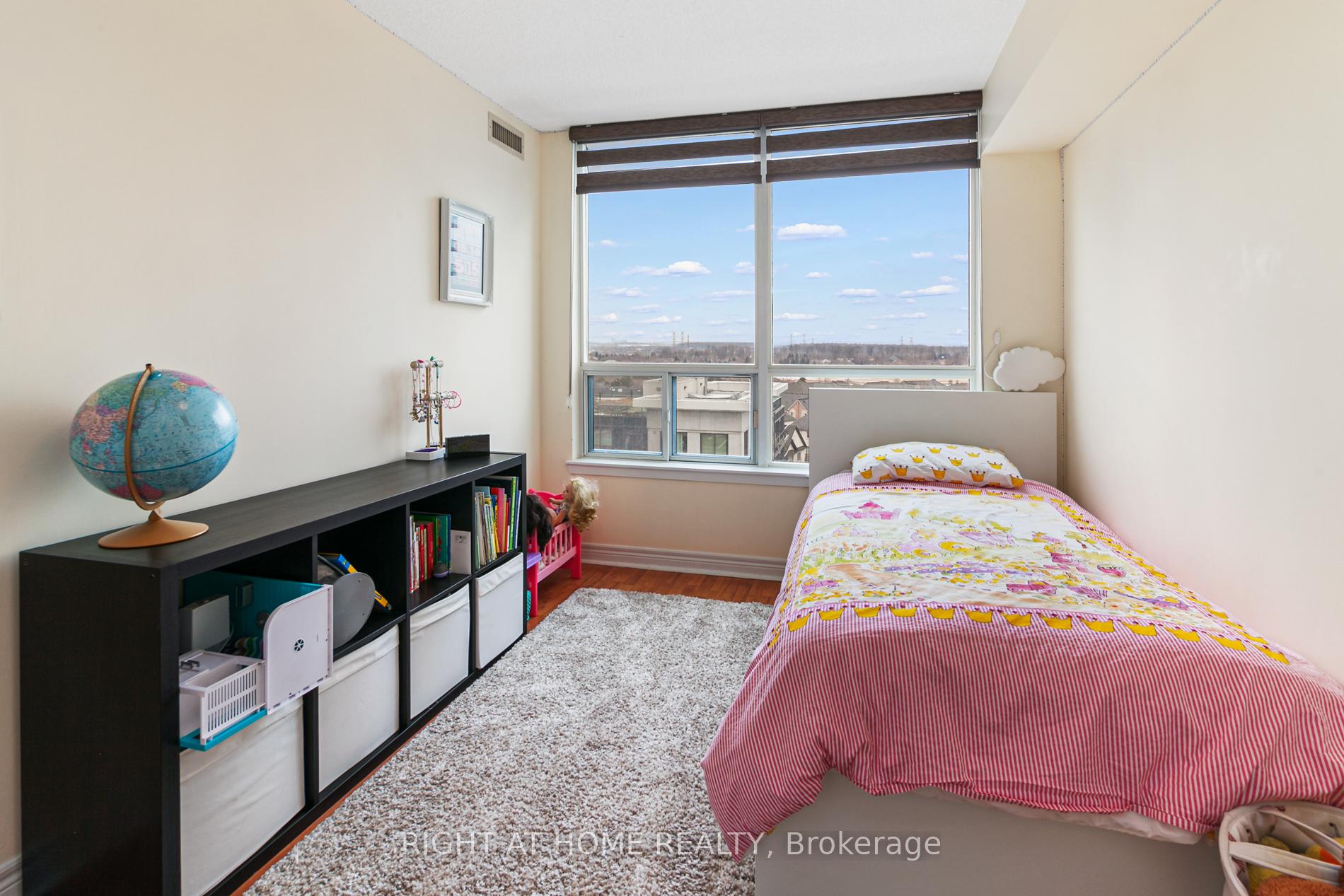 Photo 23 of Unit 812, 50 Disera Drive, Vaughan, Beverley Glen — HOMEH