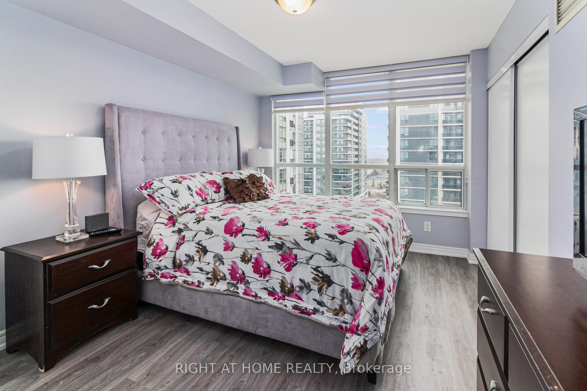 Photo 28 of Unit 812, 50 Disera Drive, Vaughan, Beverley Glen — HOMEH