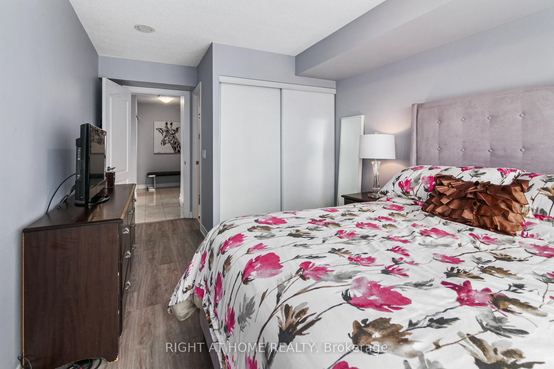 Photo 29 of Unit 812, 50 Disera Drive, Vaughan, Beverley Glen — HOMEH