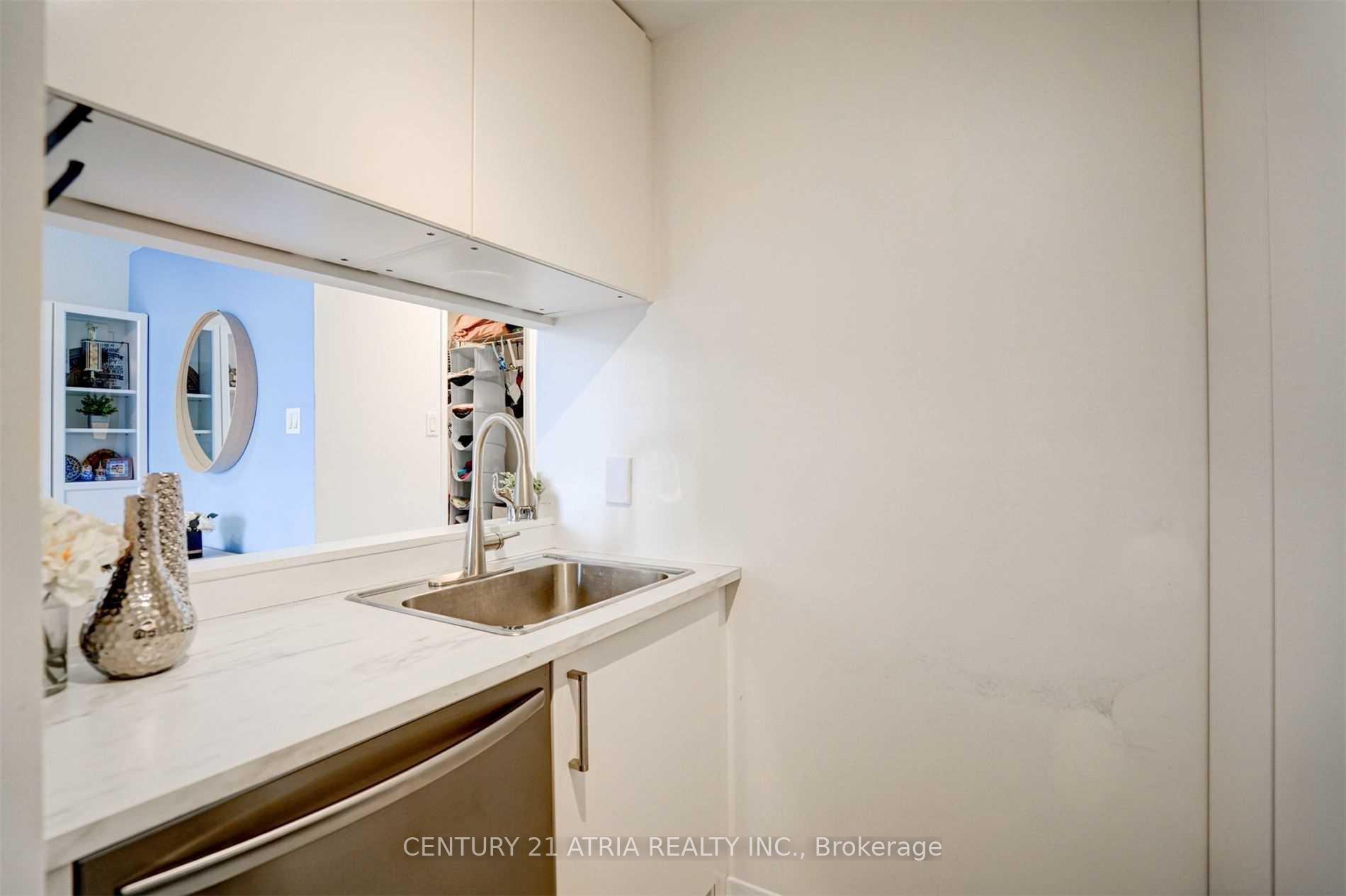 Photo 11 of Unit 1504, 1055 Bay Street, Toronto, Bay Street Corridor — HOMEH