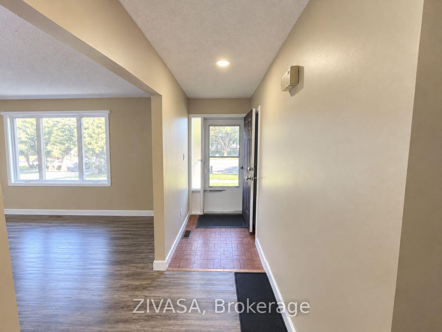 Photo 4 of 201 Rittenhouse Road, Kitchener, Country Hills West — HOMEH